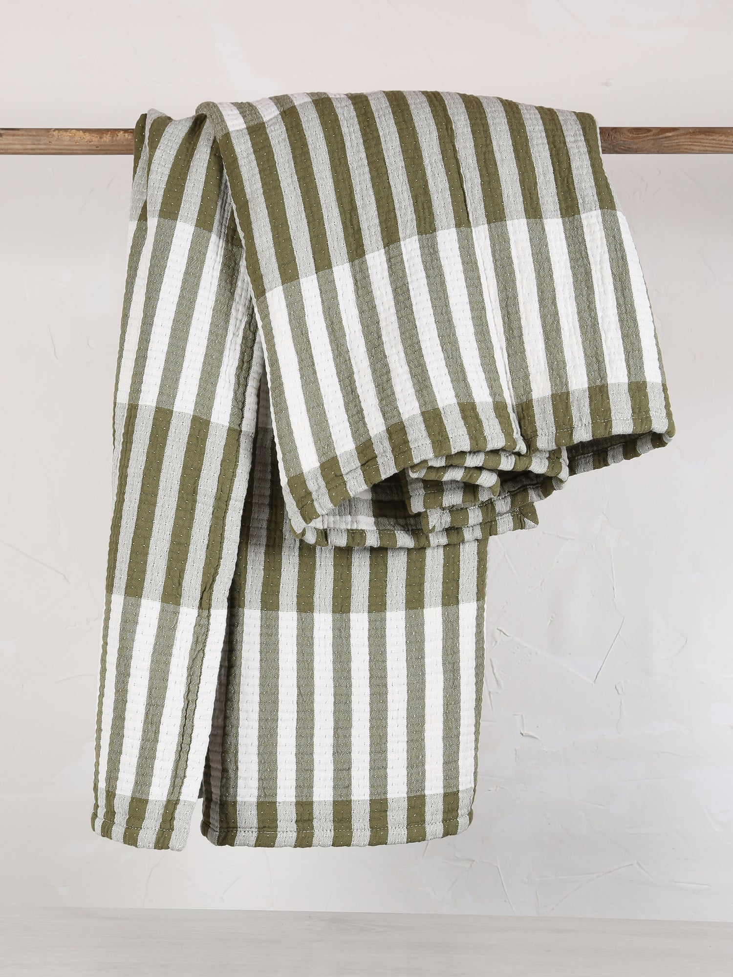 Calista Cotton Throw - Olive - 137 x 180cm