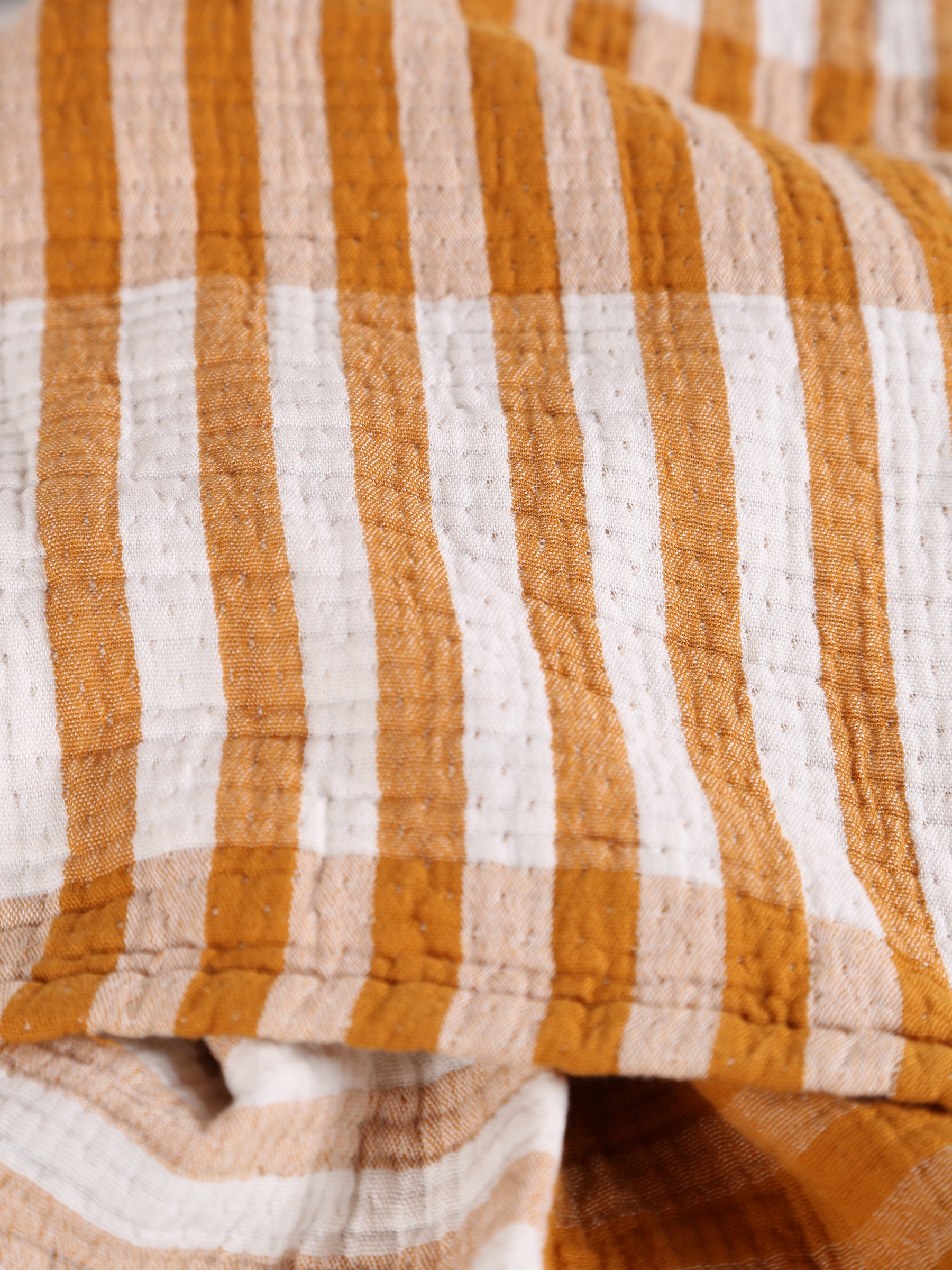 Calista Cotton Throw - Safran - 137 x 180cm