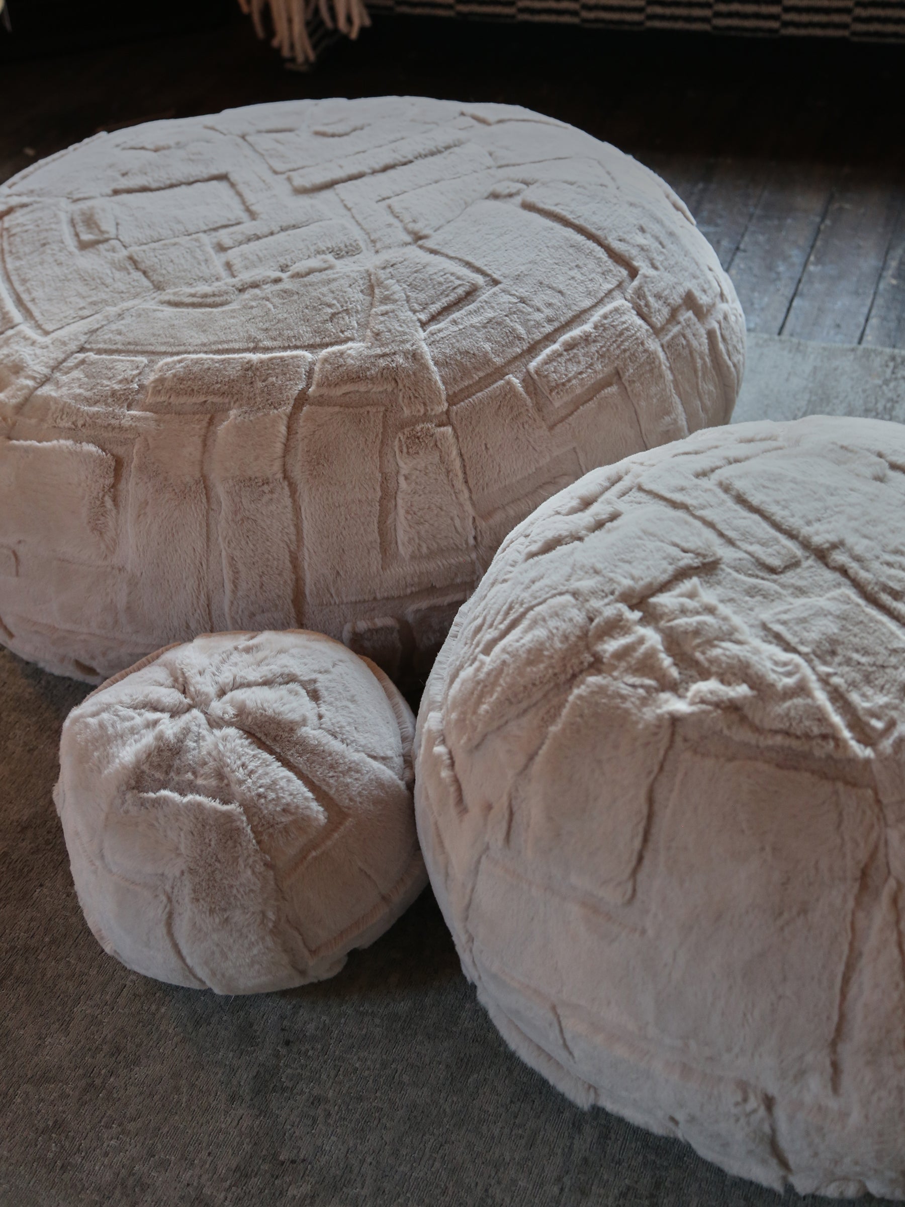 Tovi Geometric Textured Pod - 2 Sizes Available