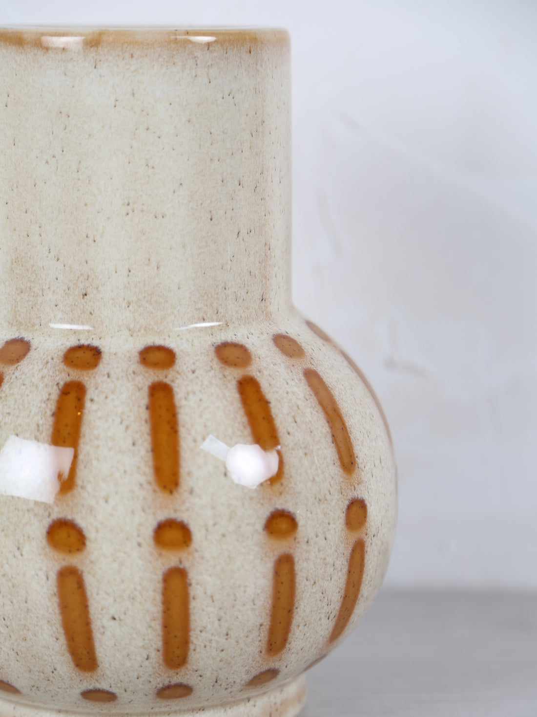 Ulloa Vase Shine - Cream, Ochre brown