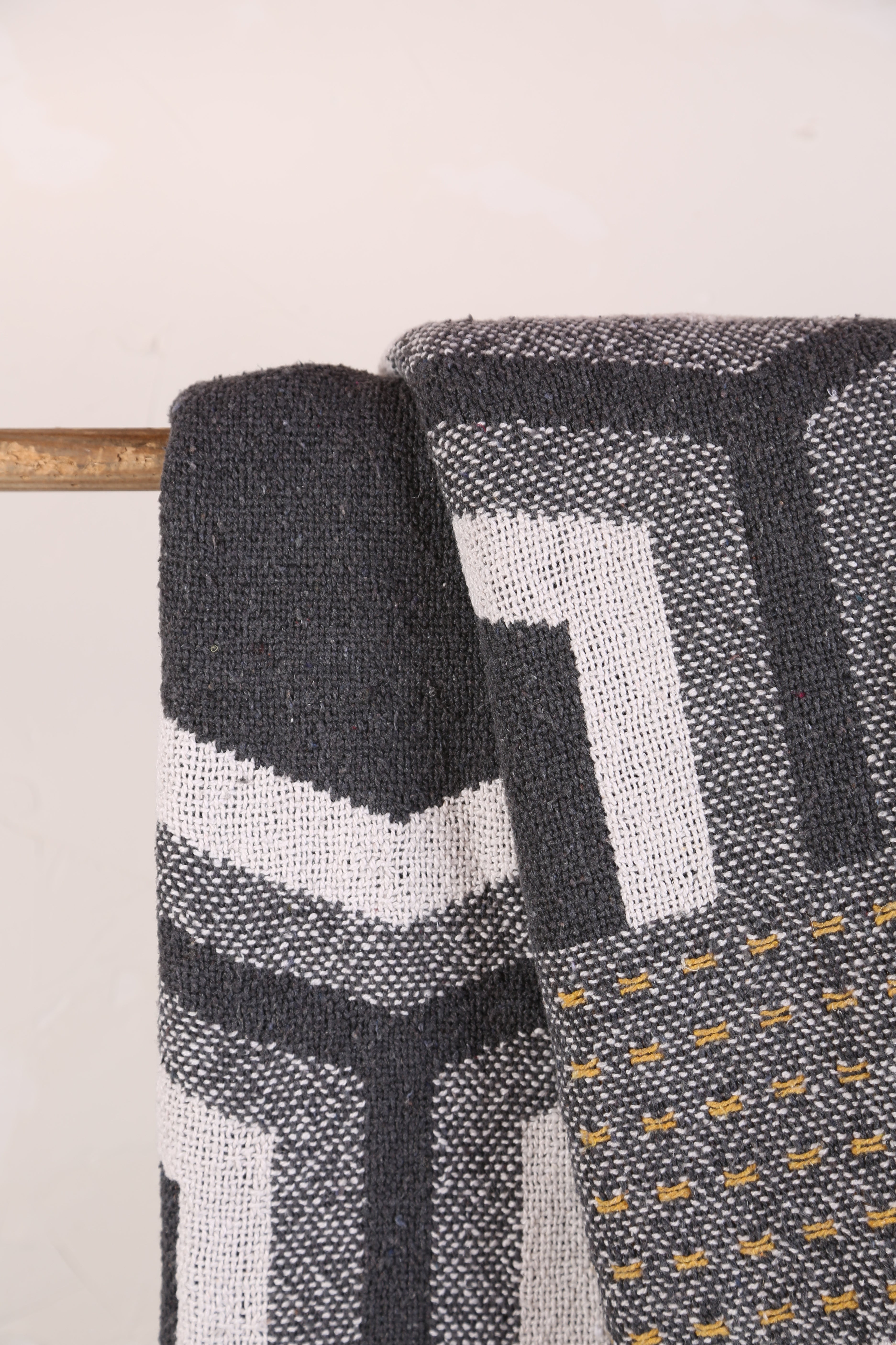 Annli throw - Recycled Cotton - Grey, Warm Yellow