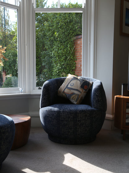 Midnight Curve - Round Upholstered Chair
