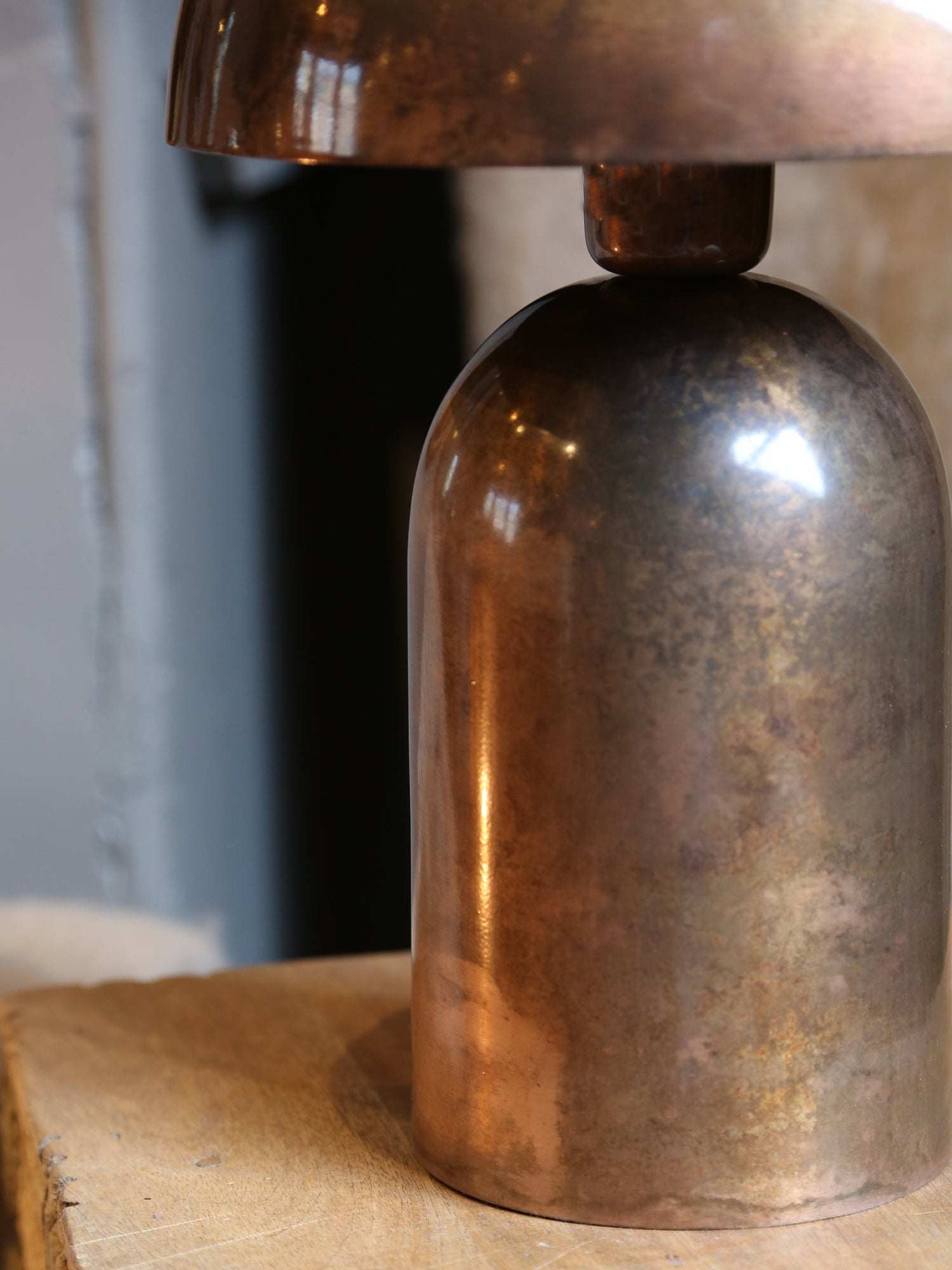 Tolima Table lamp - Copper, Bronze Coloured Metal - 23x35 cm