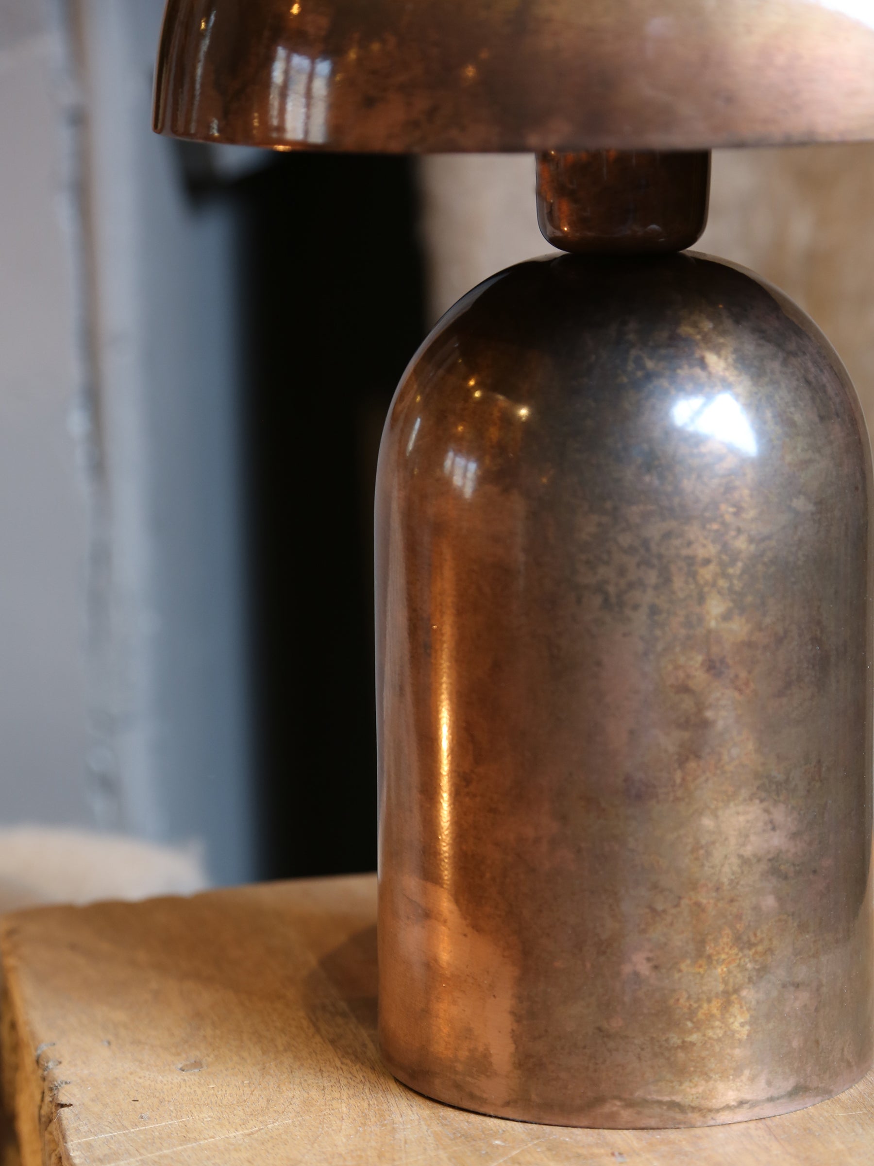 Tolima Table lamp - Copper, Bronze Coloured Metal - 23x35 cm