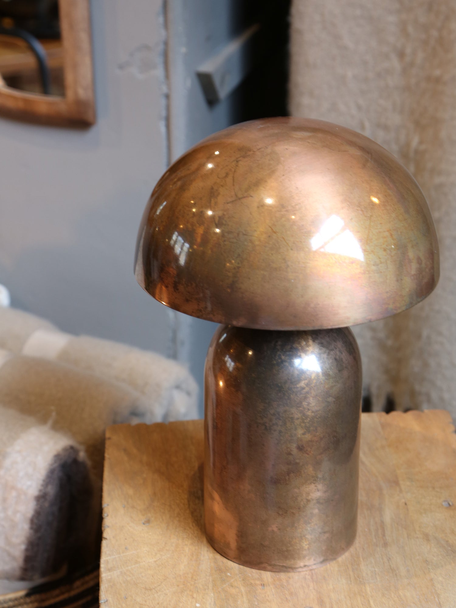 Tolima Table lamp - Copper, Bronze Coloured Metal - 23x35 cm