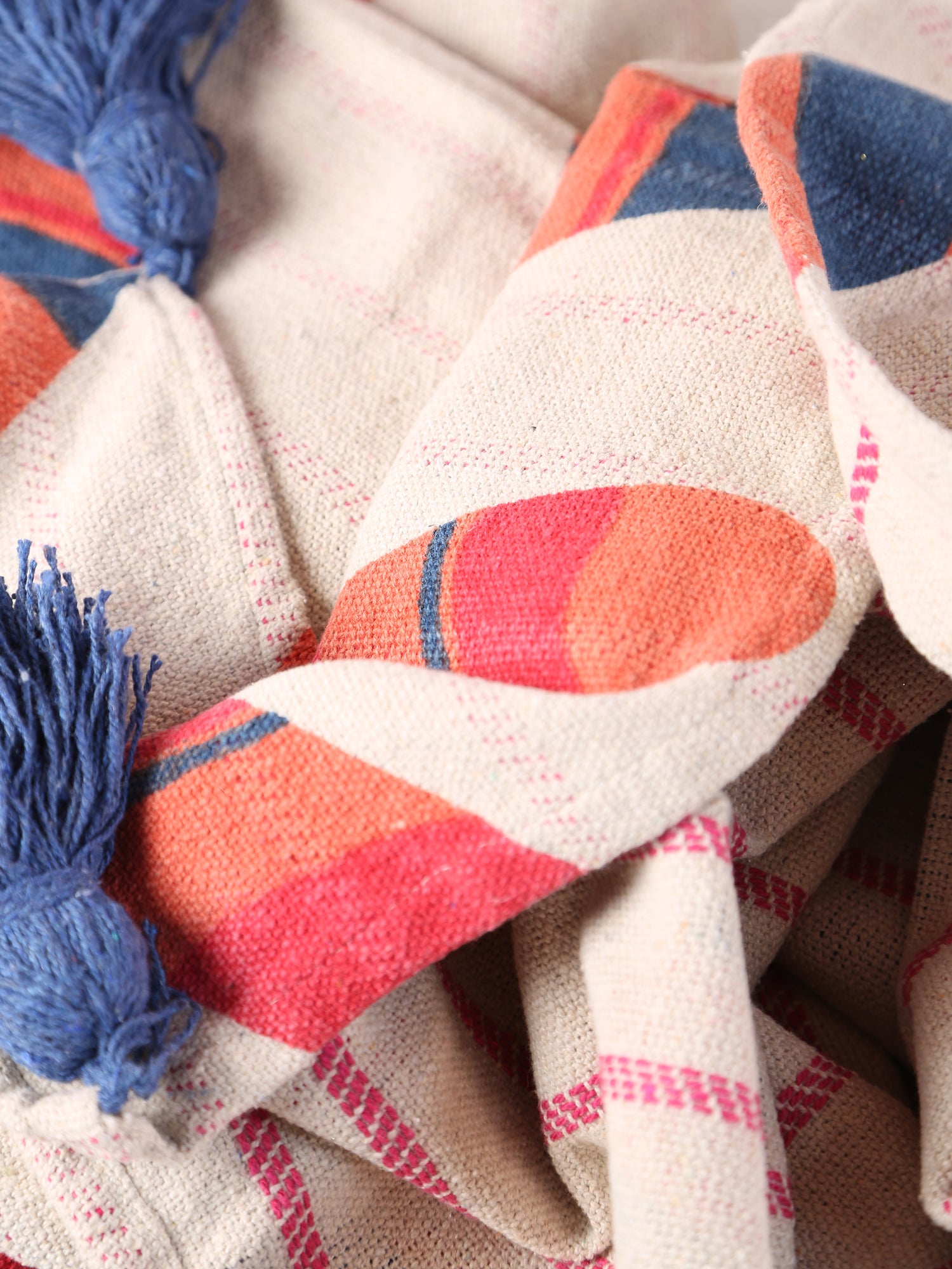 Candice Throw - Patterned - Recycled Cotton - Candy Canes