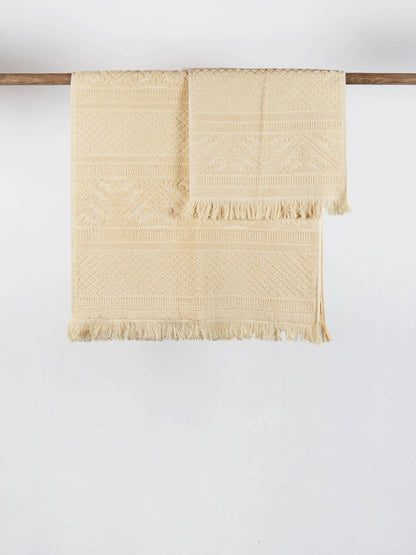 Embossed Jacquard Towel in Vanille - 4 Sizes Available