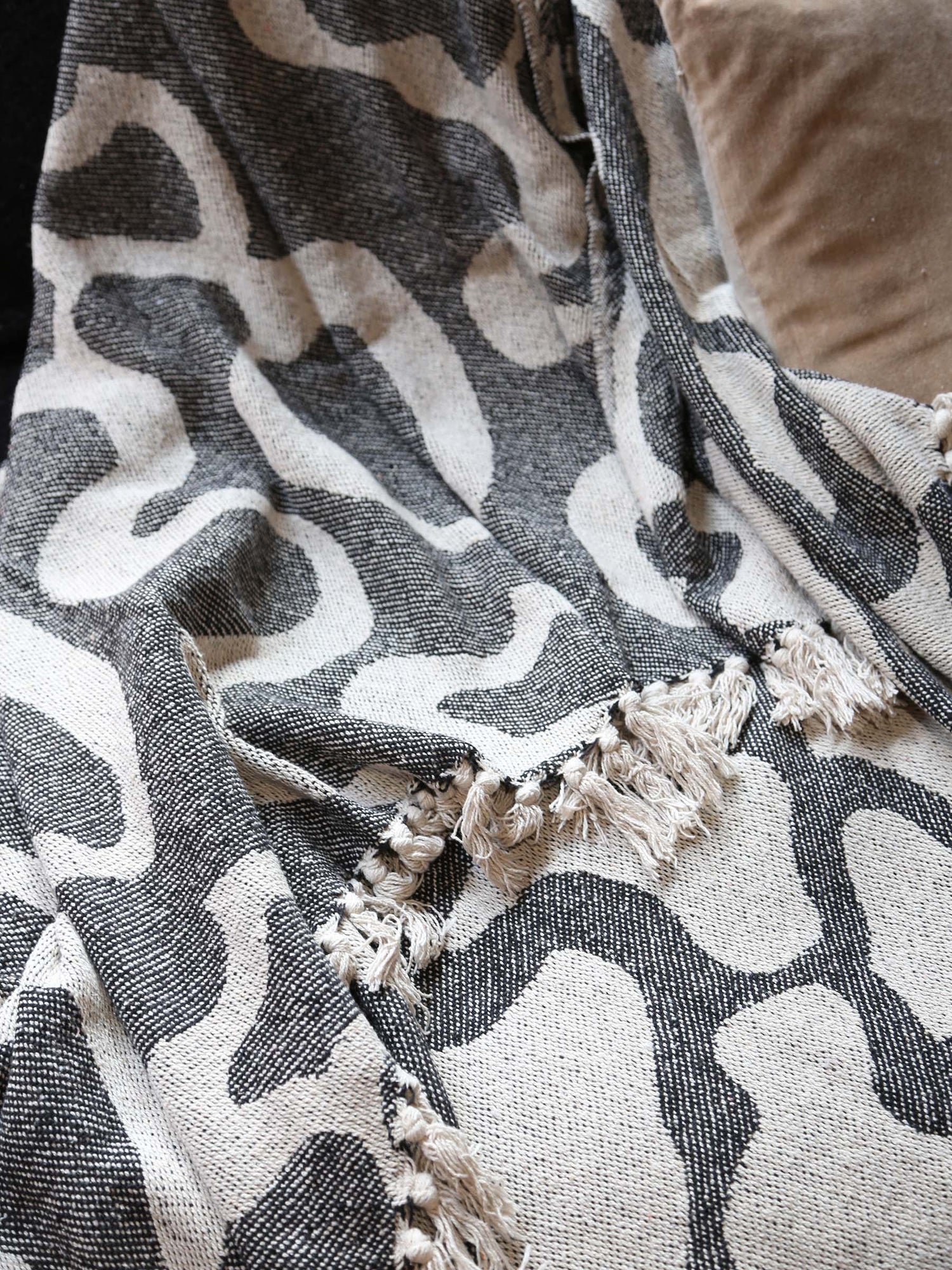 pick your own cosy throw box