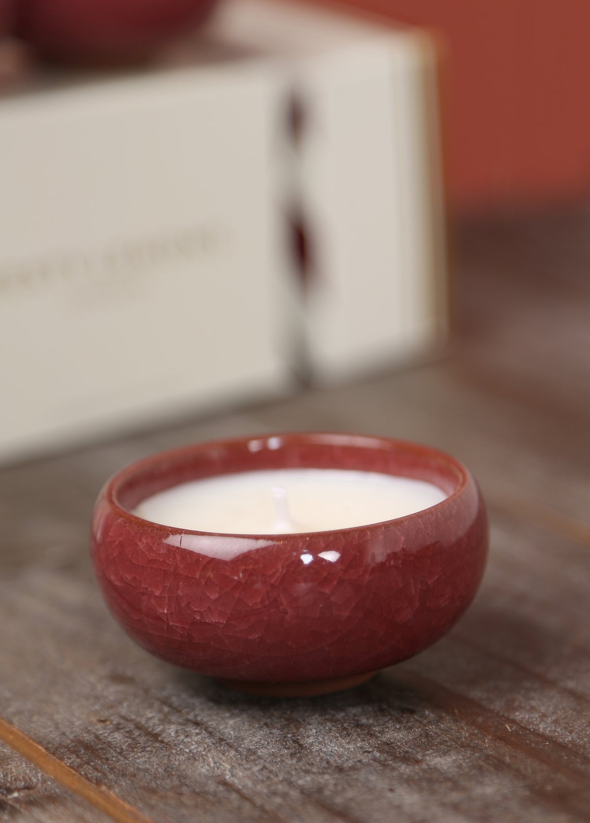 Under the Tree: Burgundy Tea Light Cracker - Set of 3