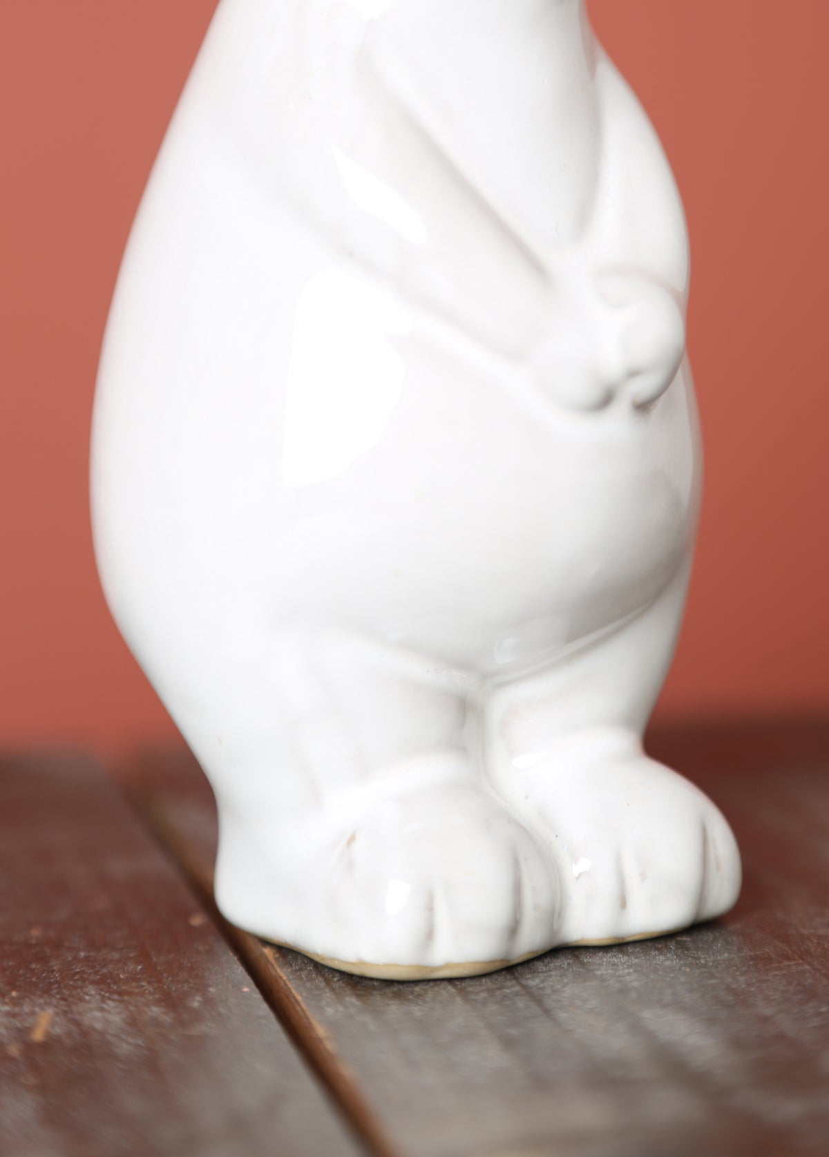 Yogi Coy Ceramic Bear - Ivory