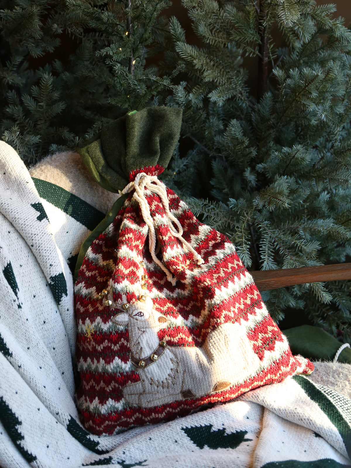 Cosy Deer Present Sack