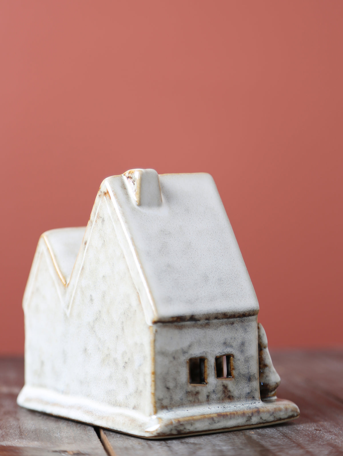Ceramic Glowing Pine Home