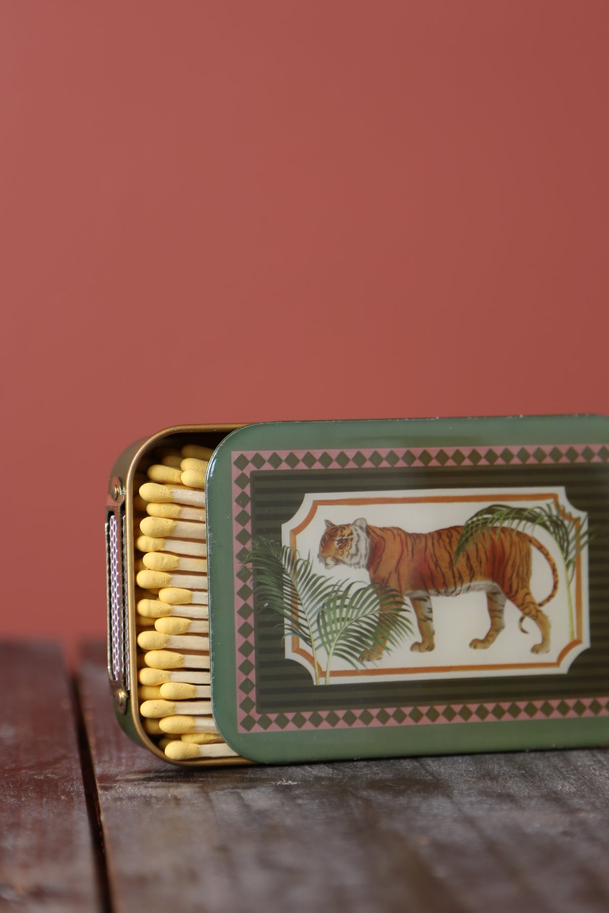 Matches in Enamel Tin  - Tiger