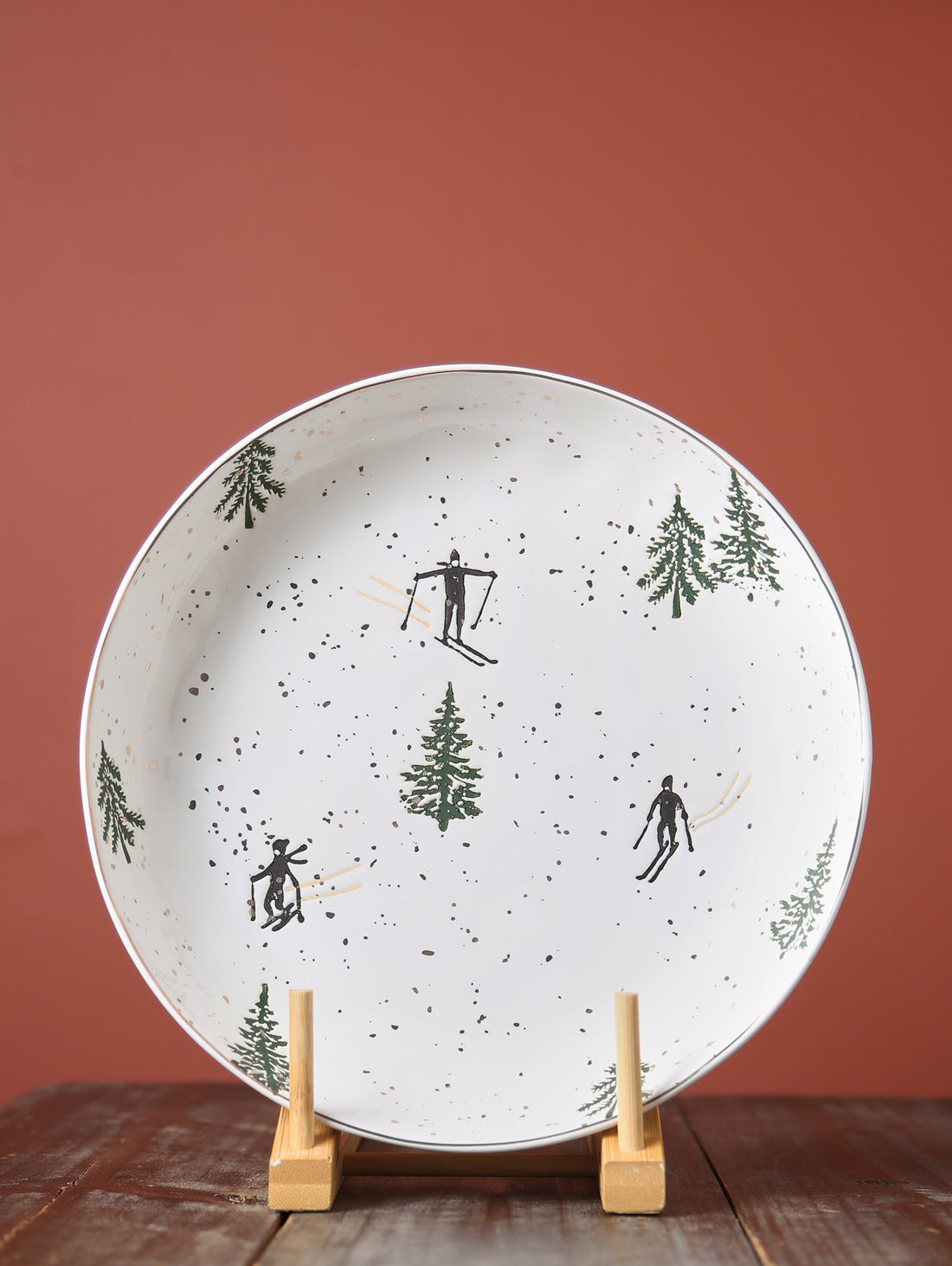 Snowy Skiing Plate