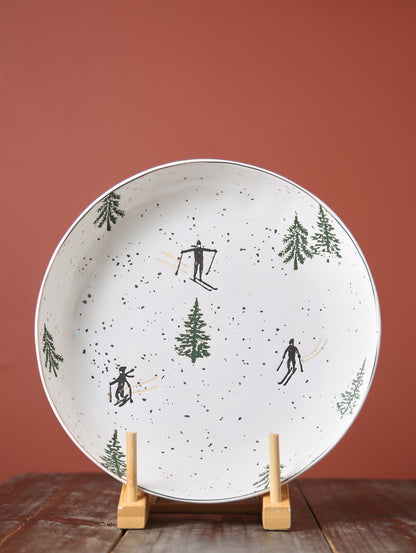 Snowy Skiing Plate