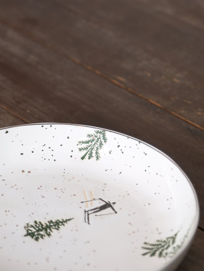 Snowy Skiing Plate