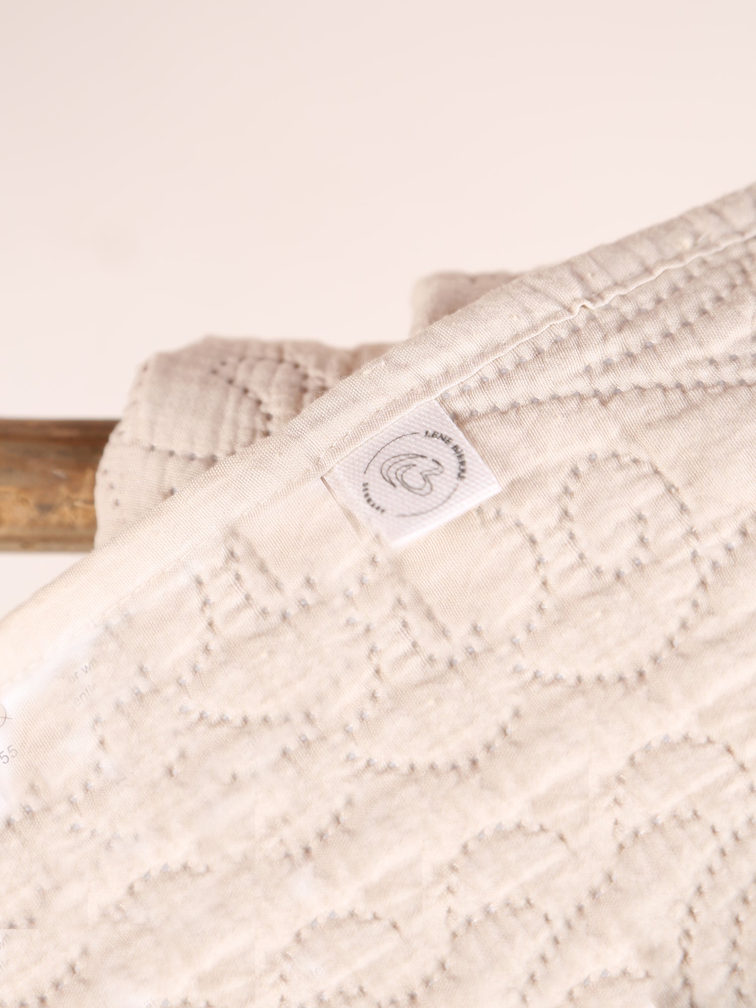 Isabelle Quilted Throw - Linen