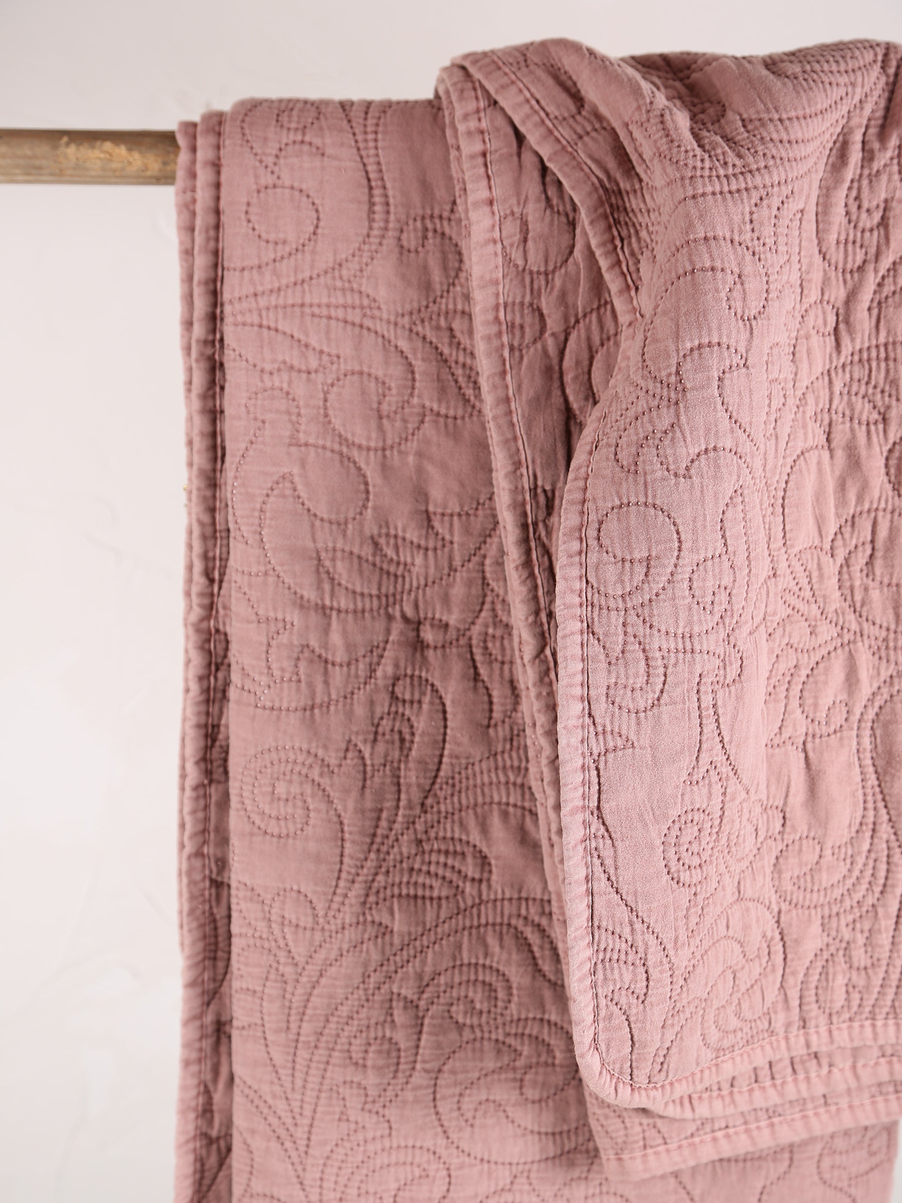 Isabelle Quilted Throw - Dark Rose