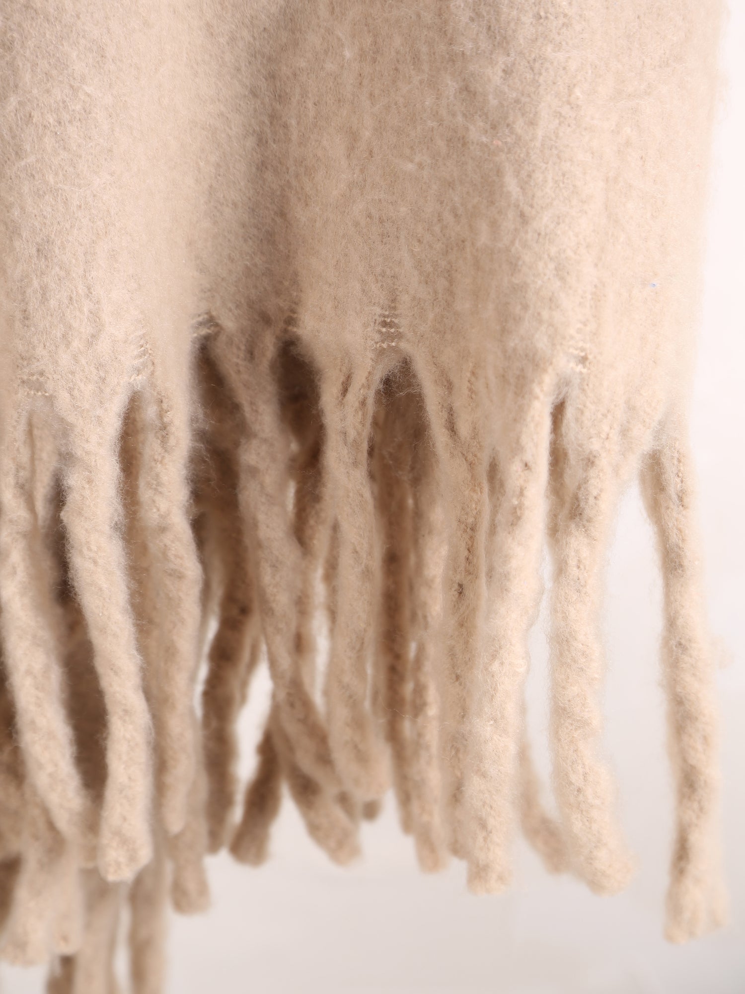 Isabel Recycled Plain Fringed Throw - Nuage