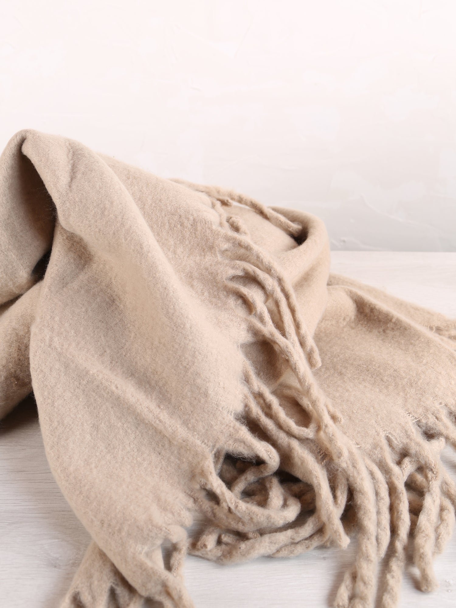 Isabel Recycled Plain Fringed Throw - Nuage