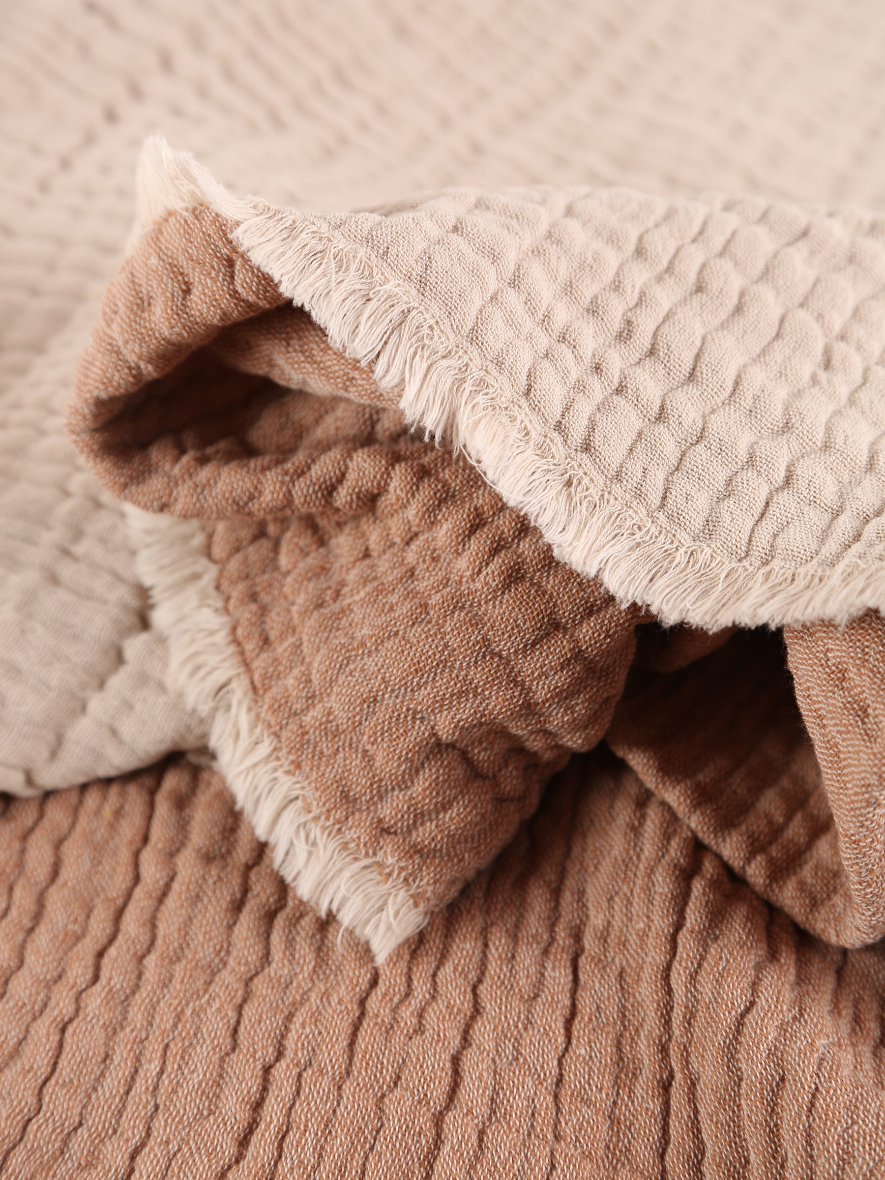 Emilio Recycled Textured Throw - Epicia - 130x200