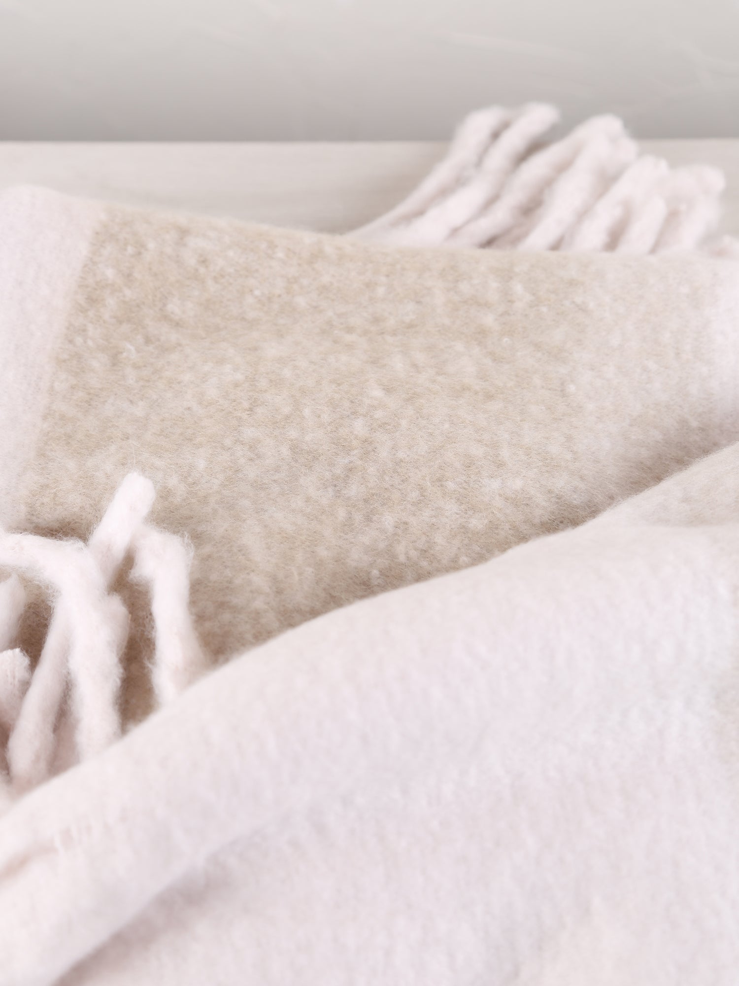 Isabel Striped Recycled Plain Throw - Naturel - 130 X 160