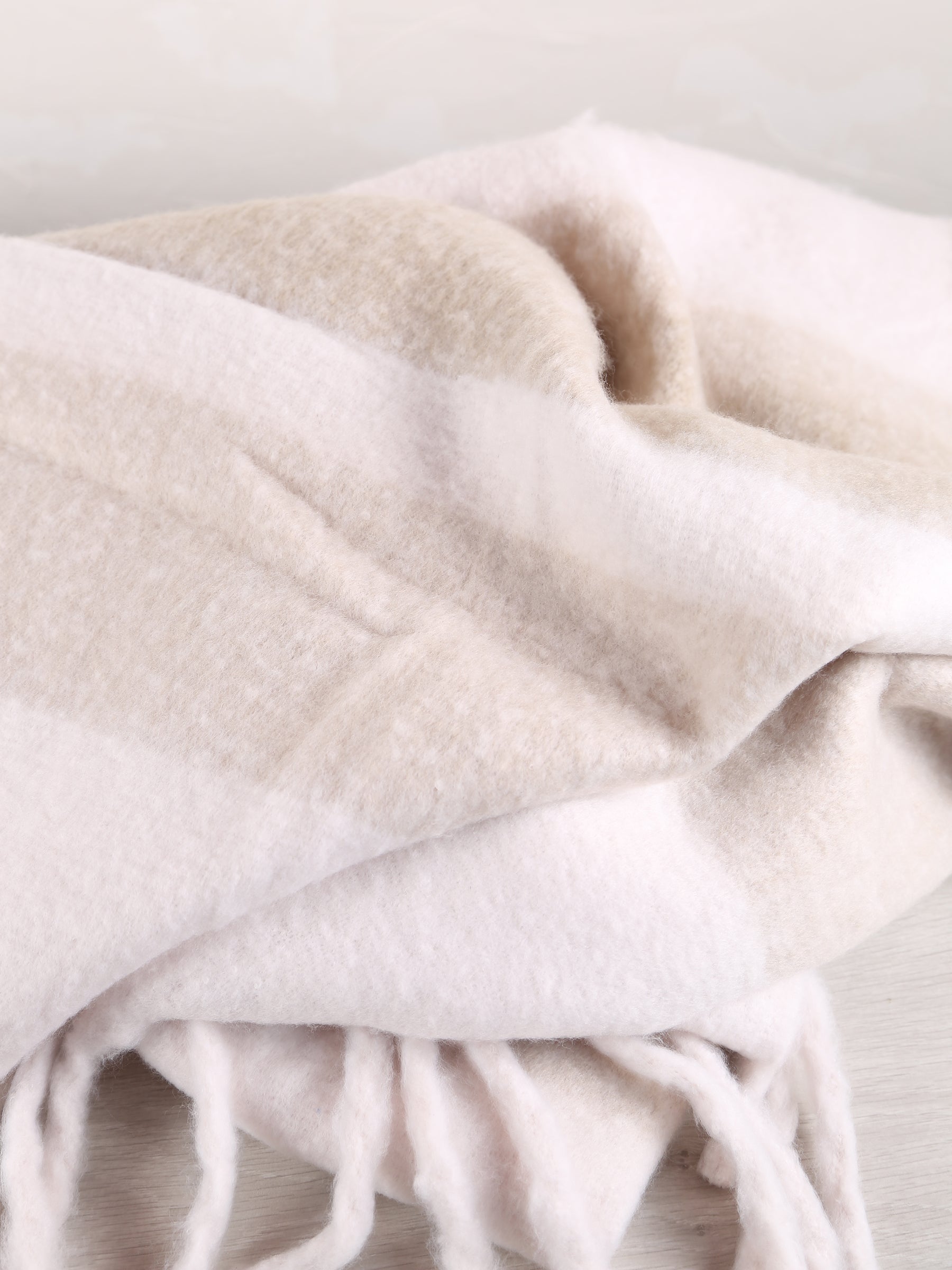 Isabel Striped Recycled Plain Throw - Naturel - 130 X 160