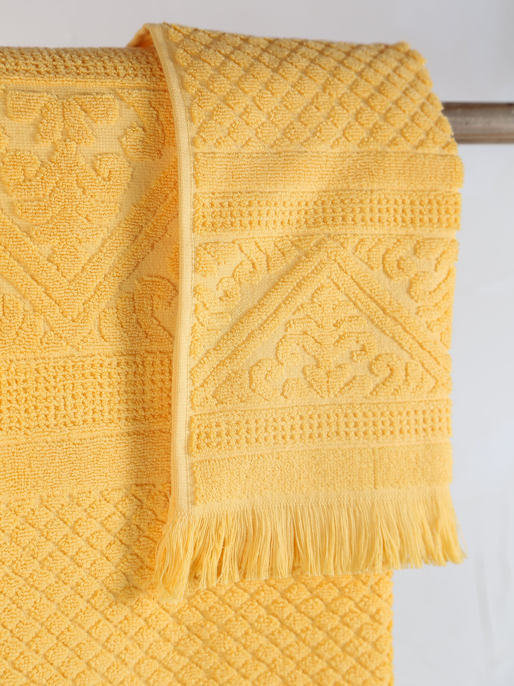 Embossed Jacquard Towel in Mimosa - 4 Sizes Available