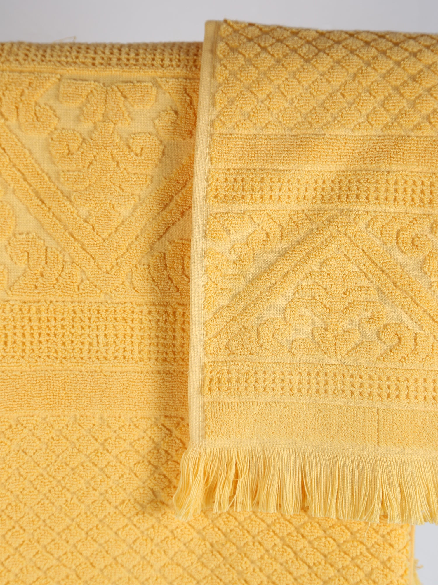 Embossed Jacquard Towel in Mimosa - 4 Sizes Available