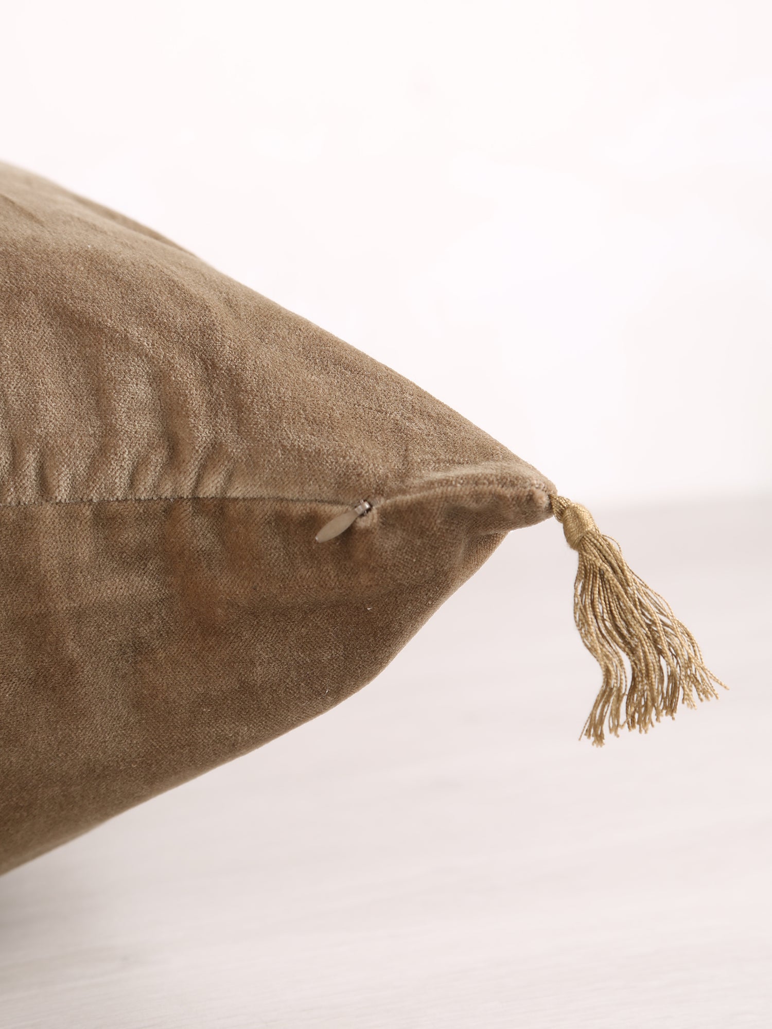 Velvet Tassel Cushion - 50x50cm - Khaki