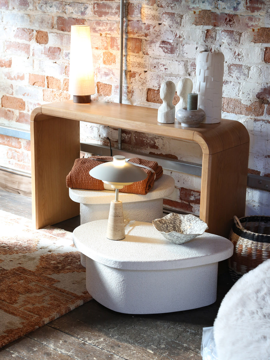 Brave Console Table - Solid Rubber Wood - Naturel