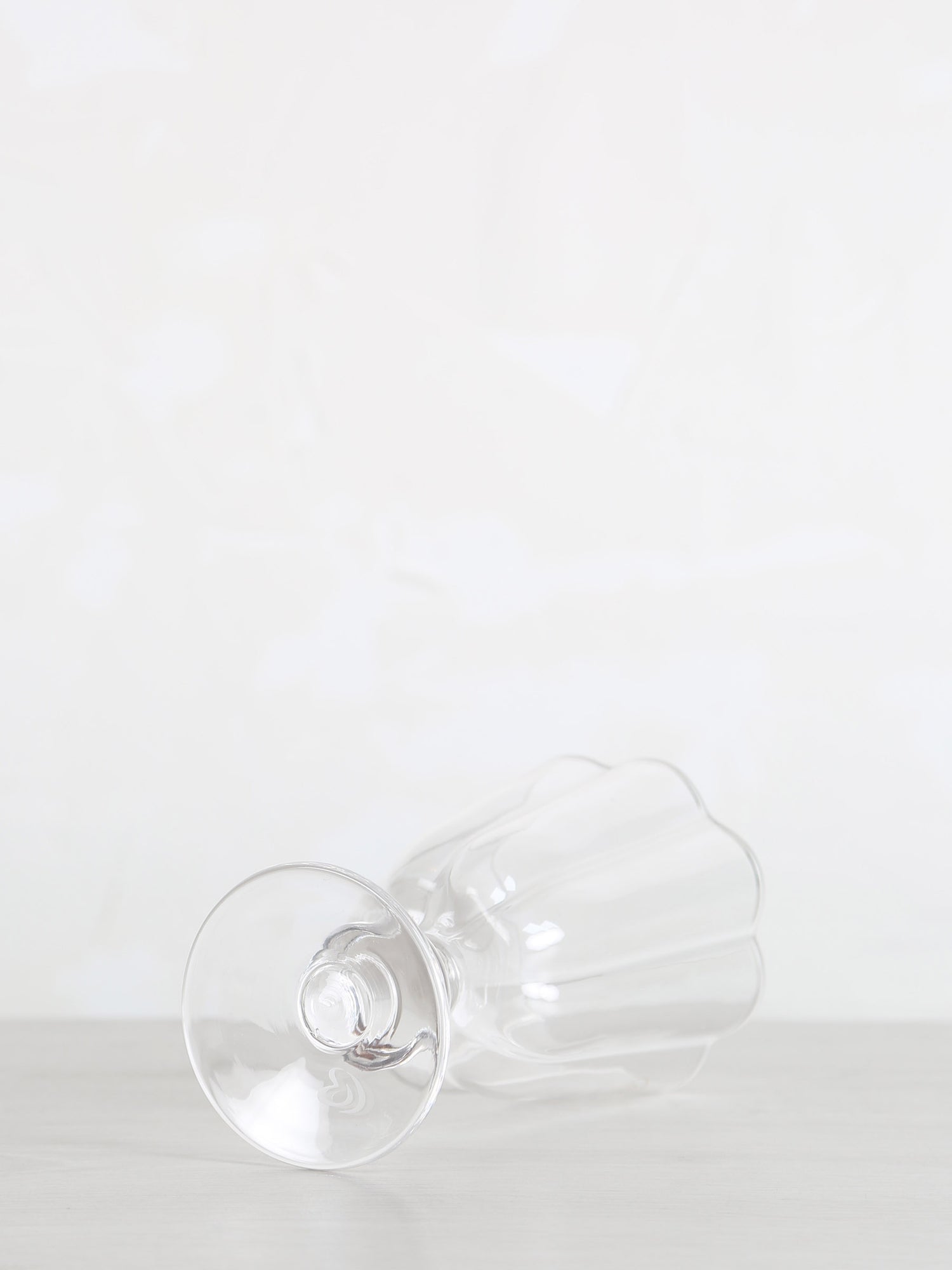 Floretta Fluted Wine Glass - Clear -  9X9X15.5 cm