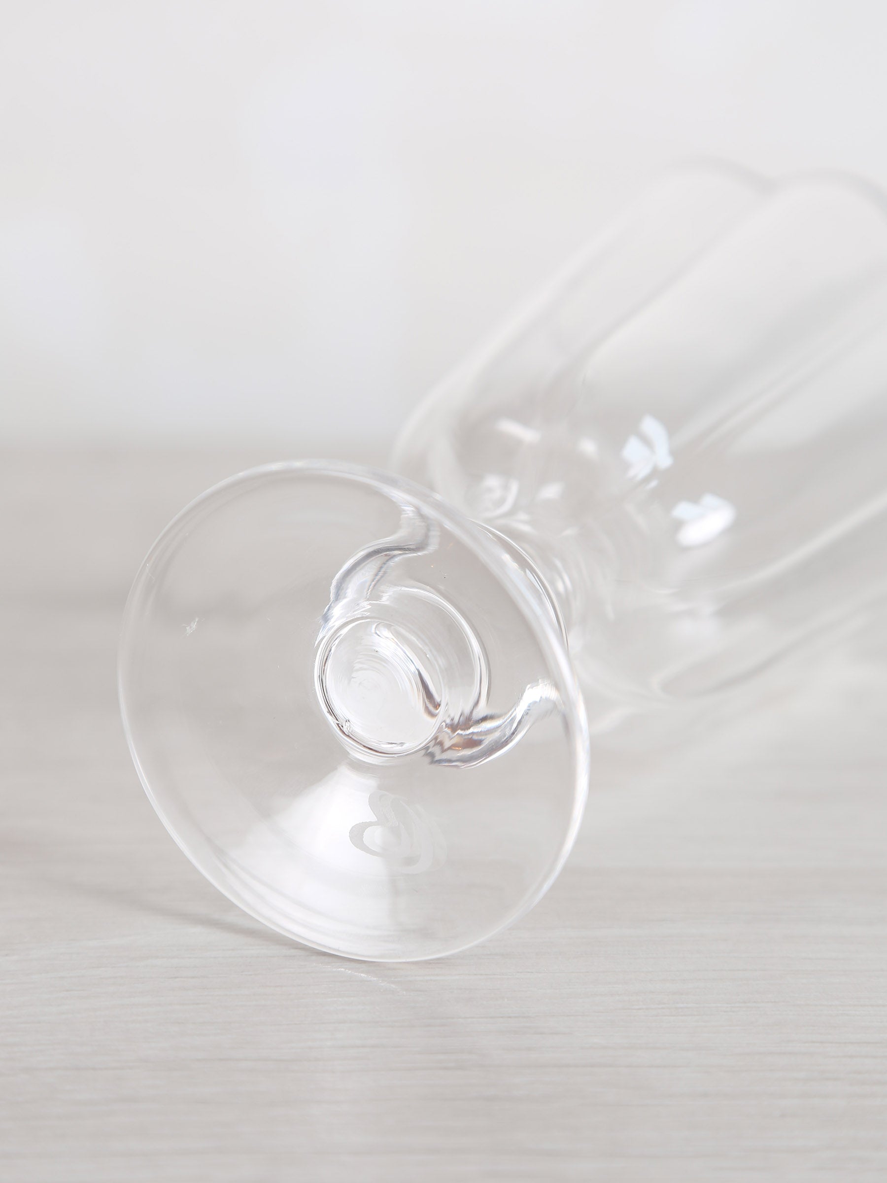 Floretta Fluted Wine Glass - Clear -  9X9X15.5 cm