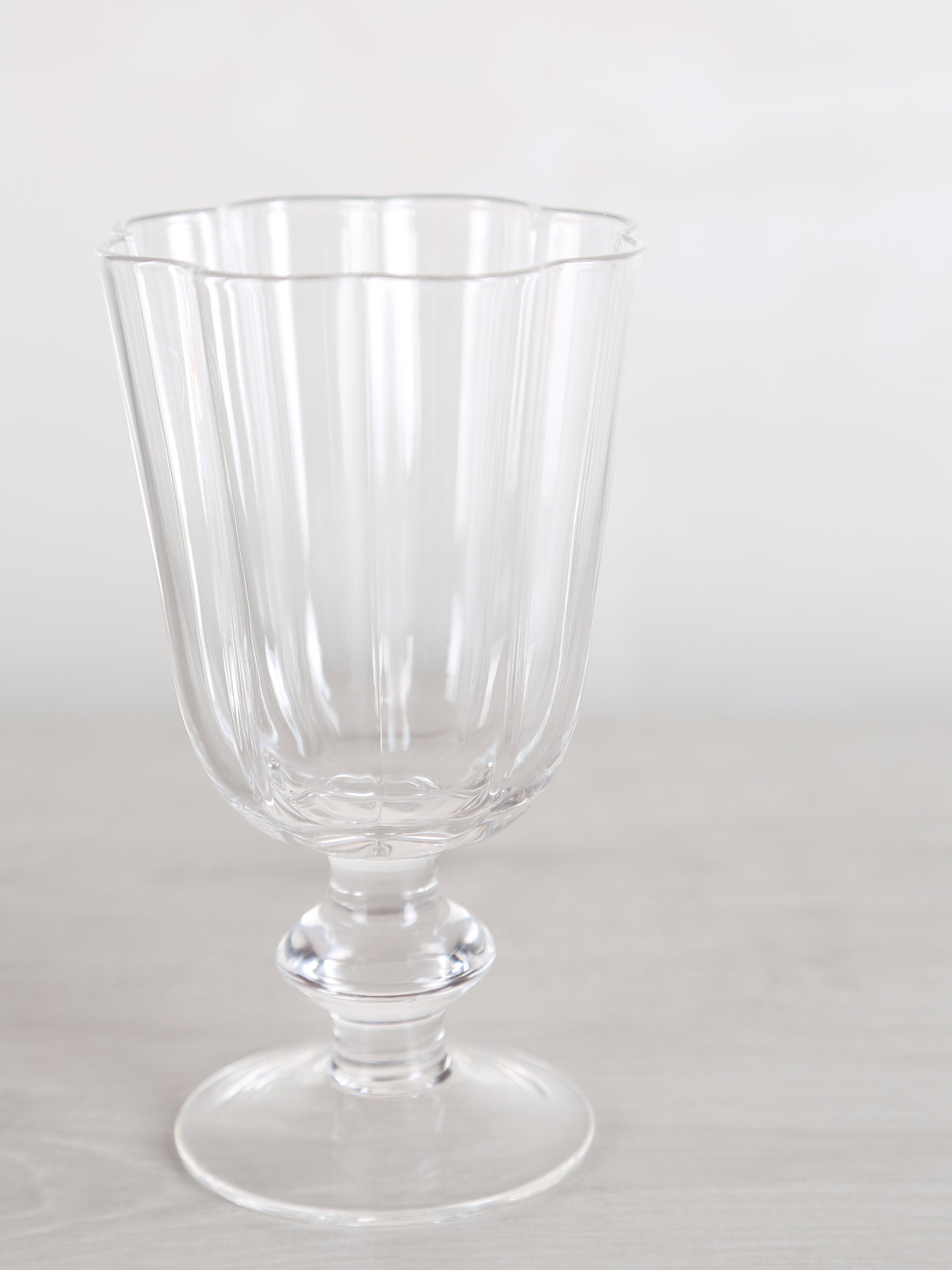 Floretta Fluted Wine Glass - Clear -  9X9X15.5 cm