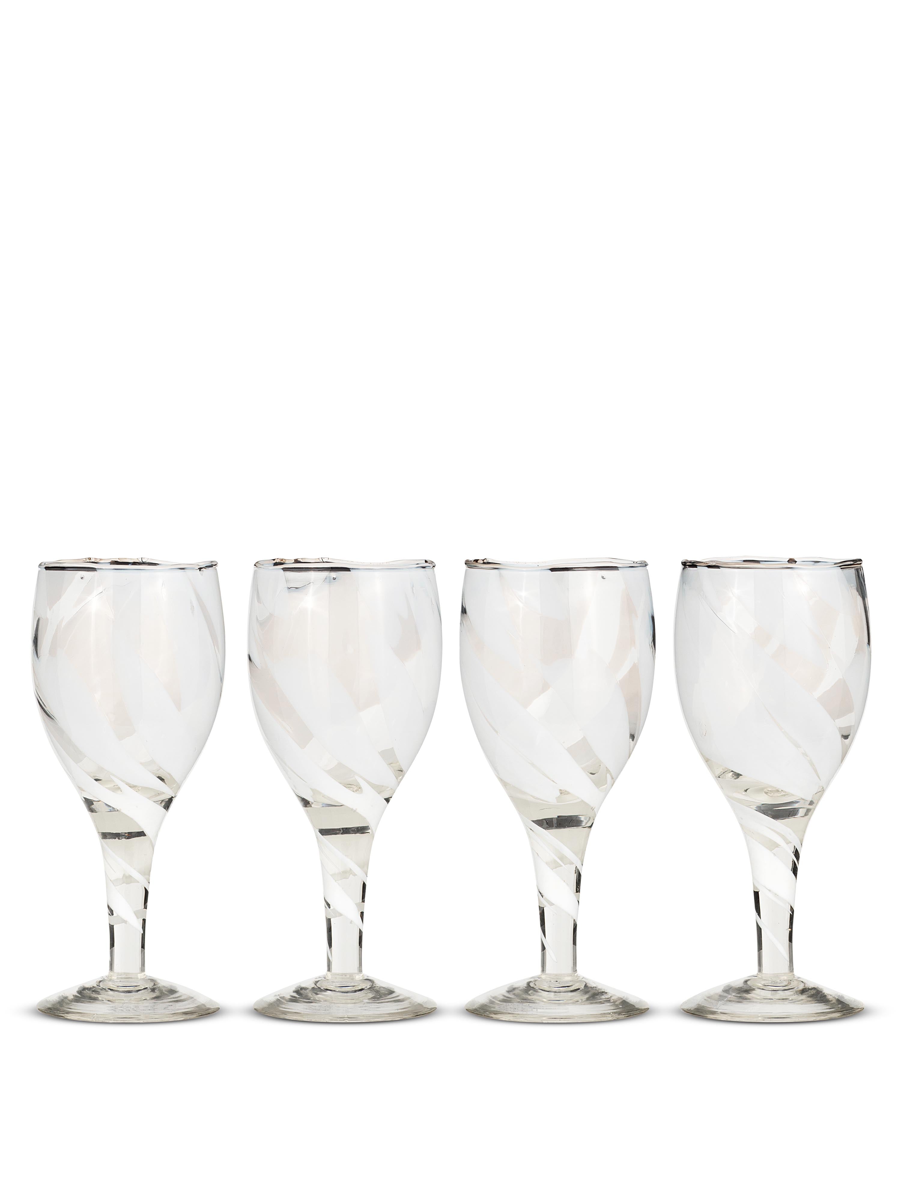 Lohara Recycled Patterned Wine Glass - White