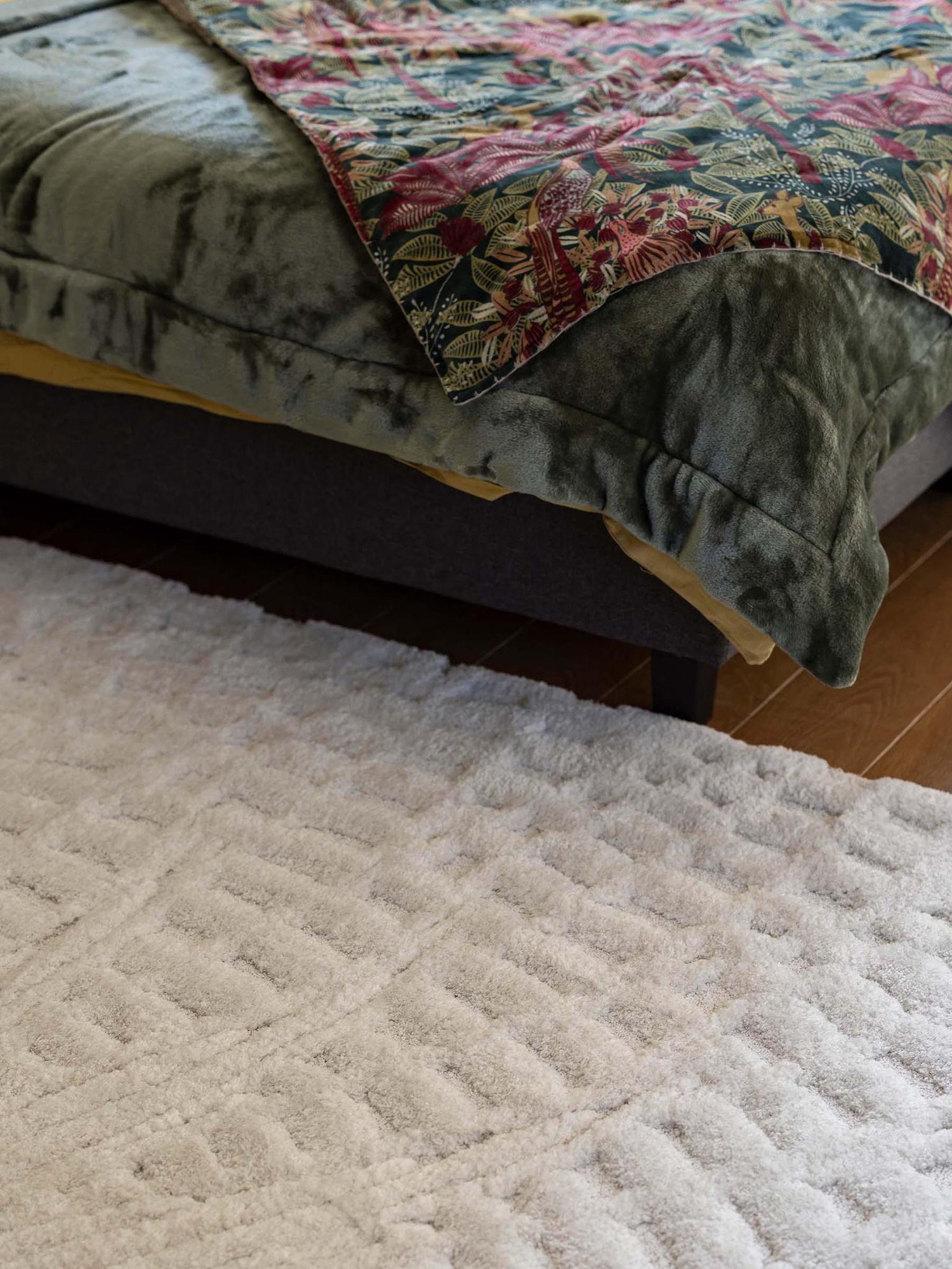 Ewan Rug - Ivory -160x230x2