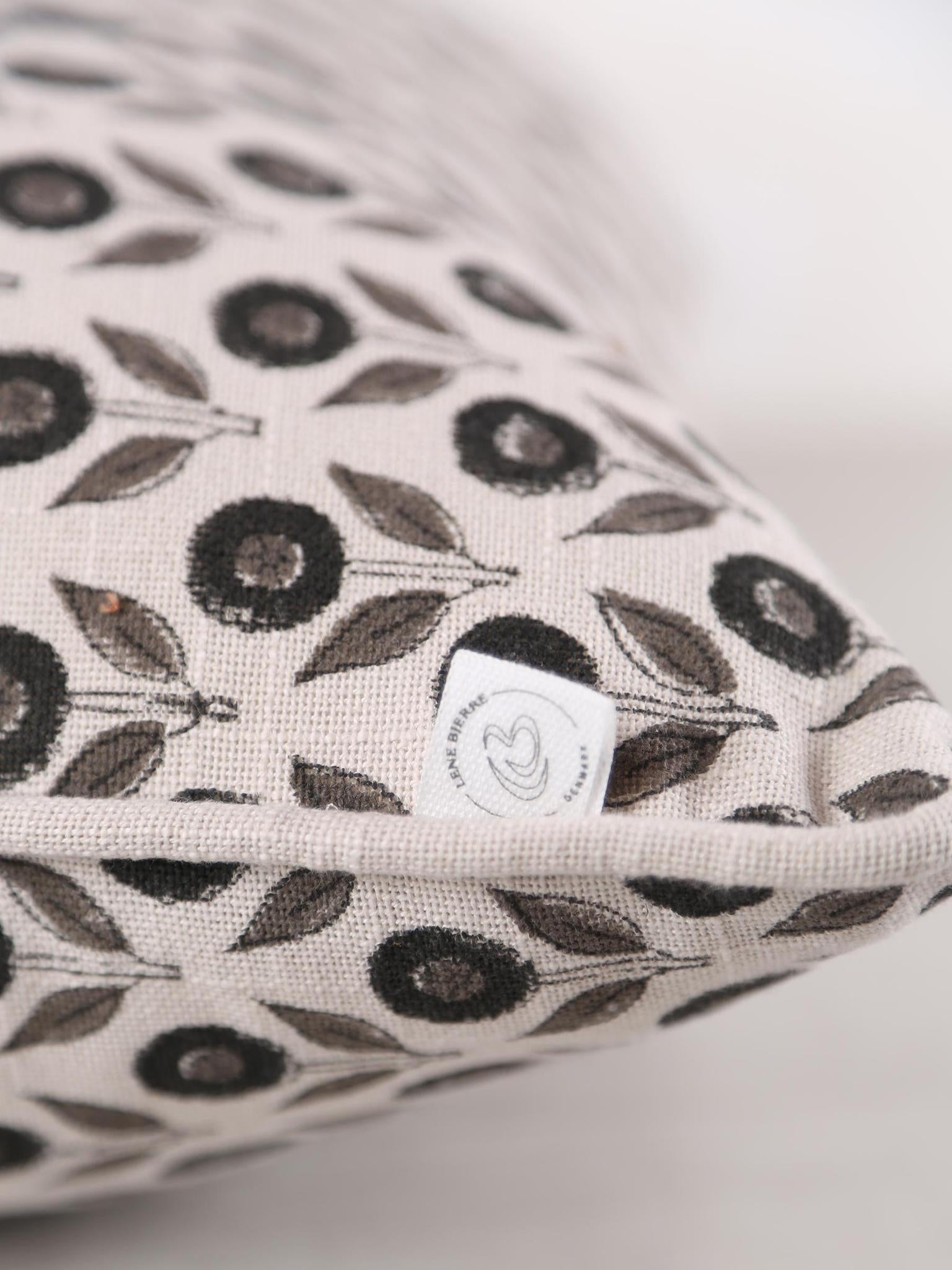 Efilia Patterned cushion Off White &amp; Sage Hues