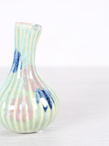 Jaclyne Ceramic Garlic Shaped Vase - Green