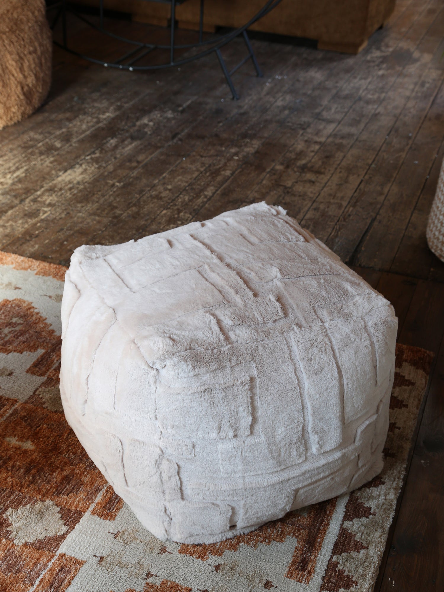 Tovi Geometric Textured Bean Cube - Natural