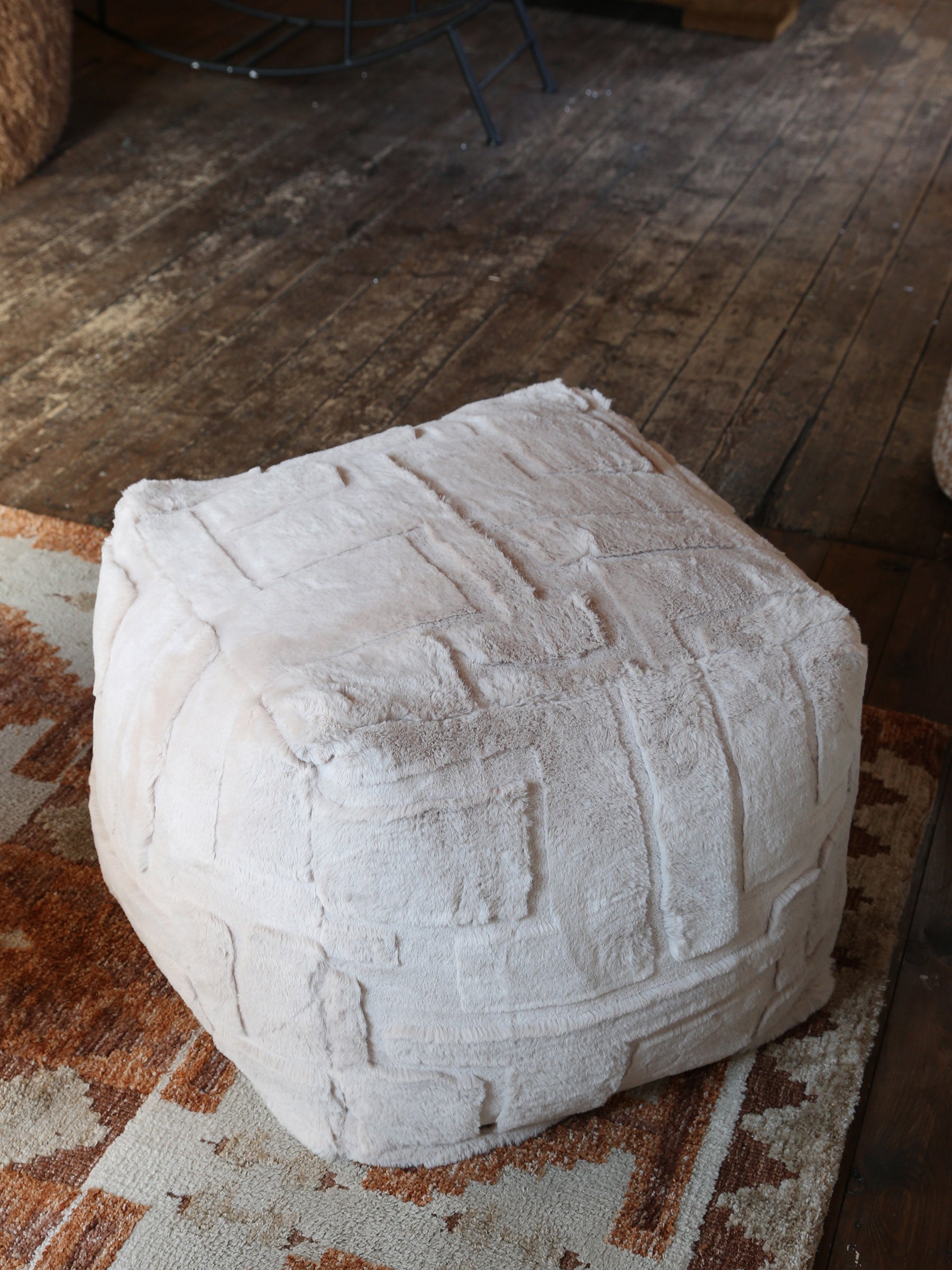 Tovi Geometric Textured Bean Cube - Natural