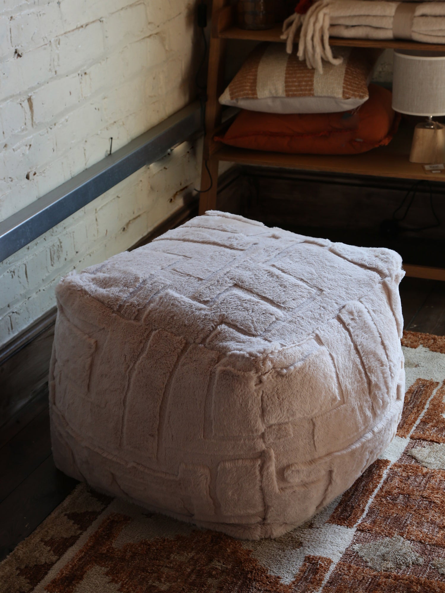 Tovi Geometric Textured Bean Cube - Natural