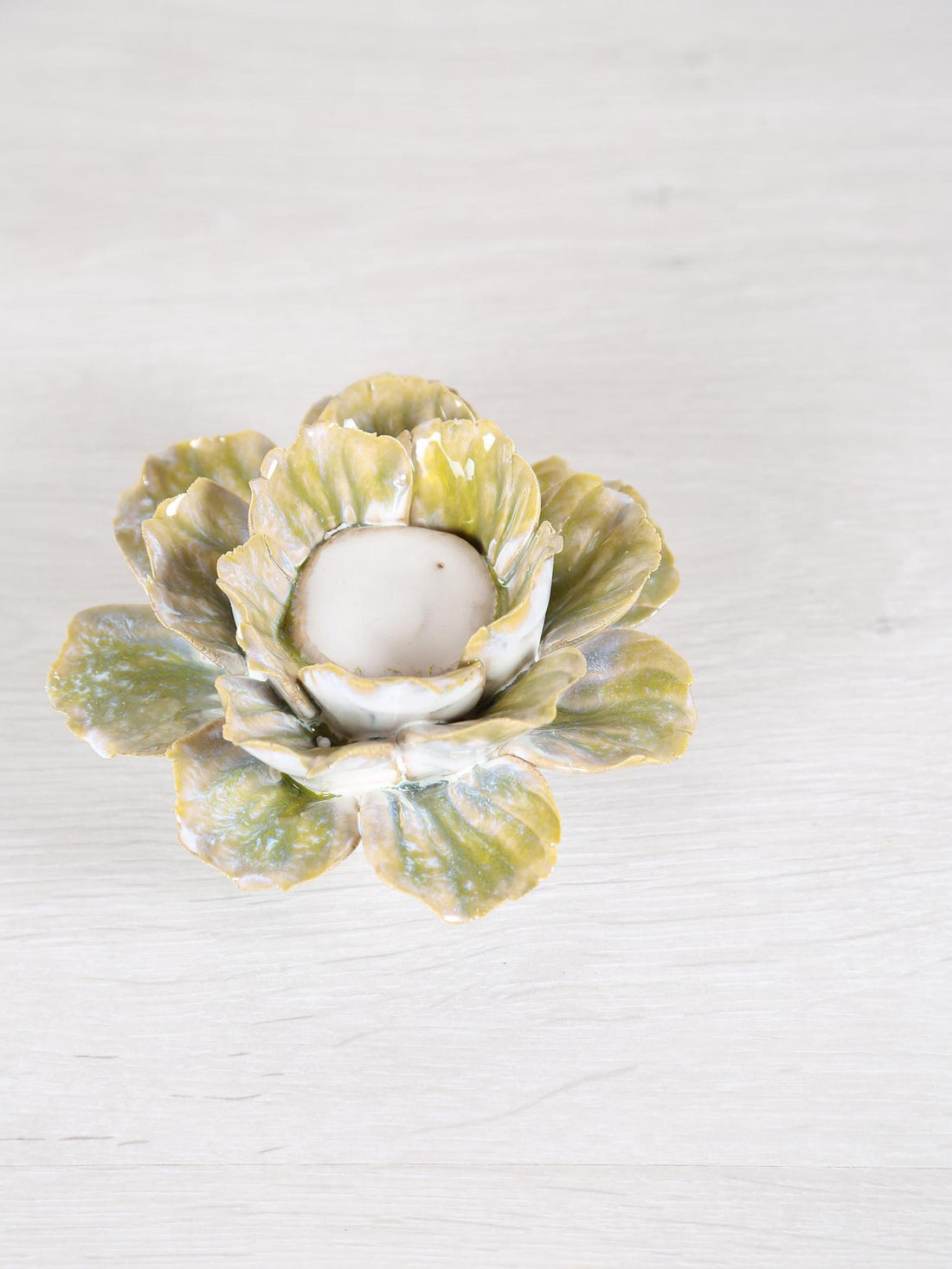 Cleorae Green Ceramic Flower Tealight Holder