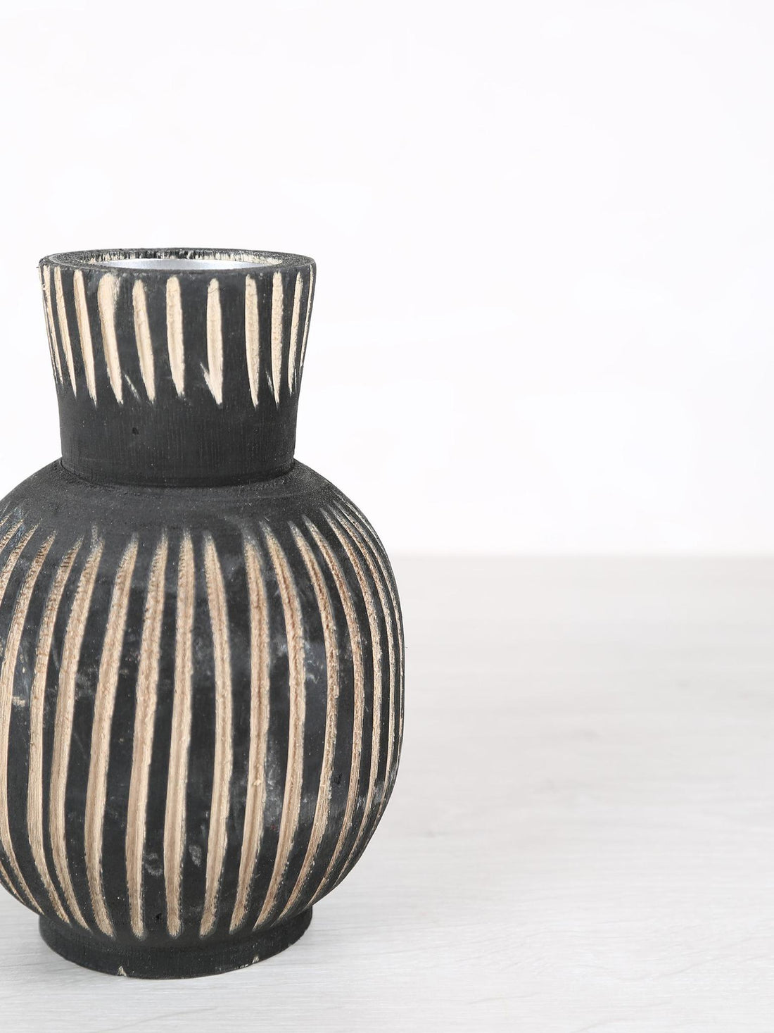 Jordhan Black Natural Wood Candleholder