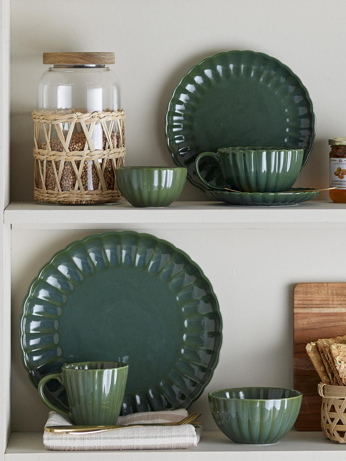 Lila Mug - Green Stoneware