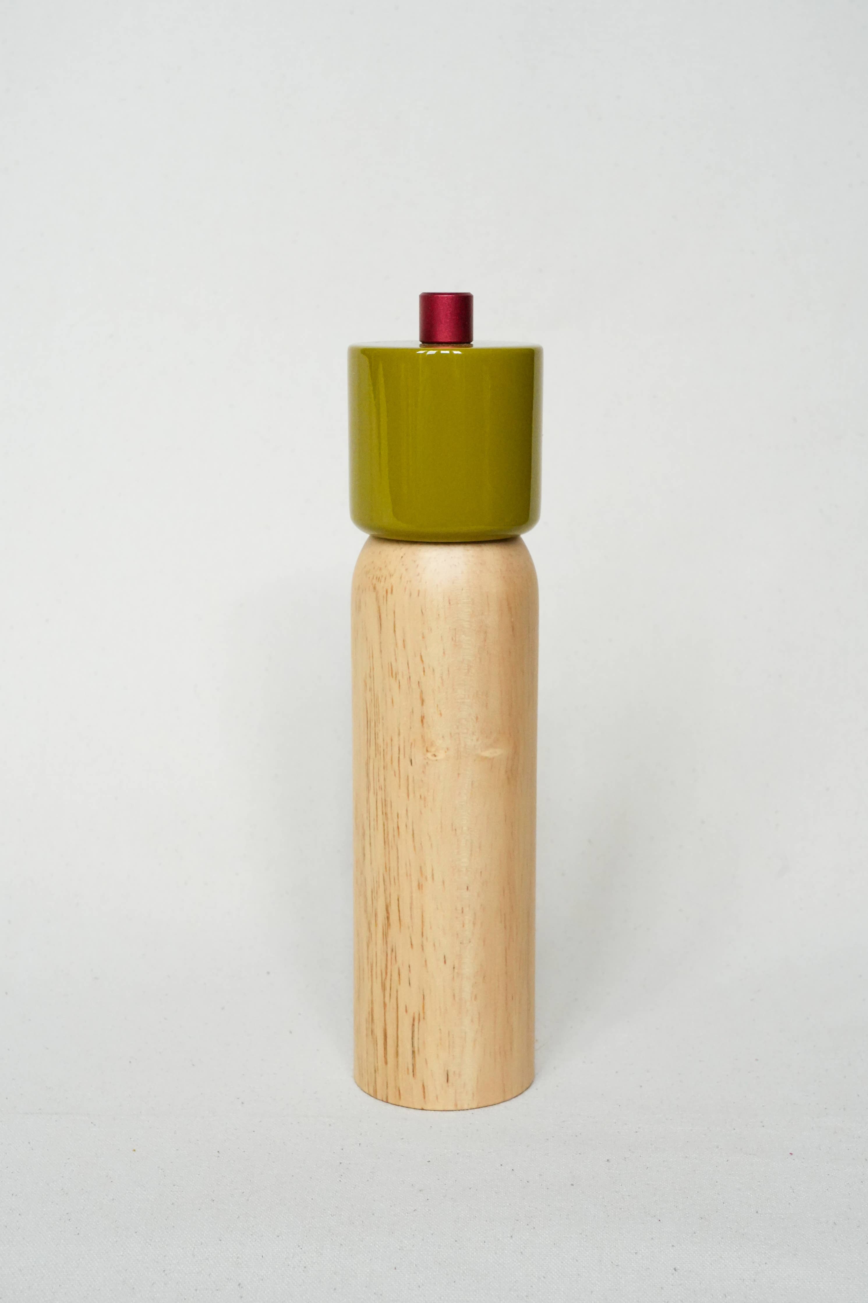 New! Salt &amp; Pepper Grinder - Olive &amp; Red
