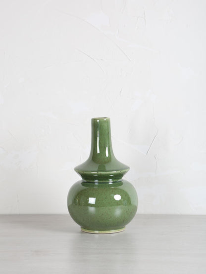 Cyra Dark Green Ceramic Bulb Vase