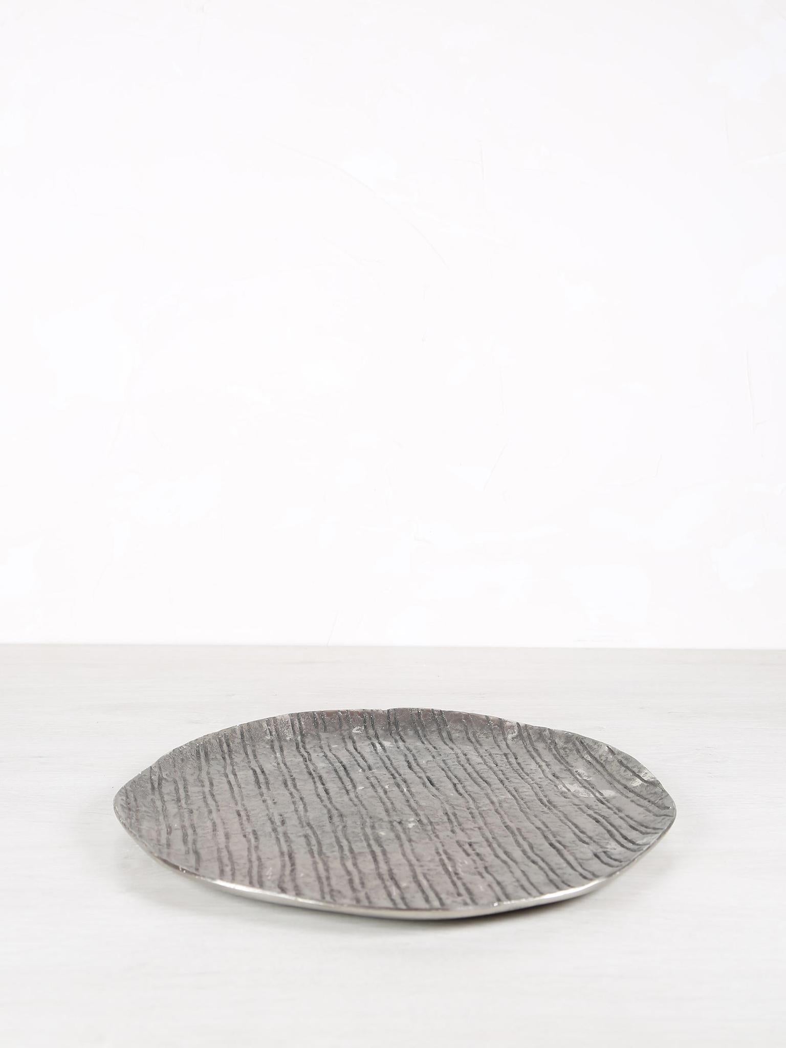 Grail Silver Striped Round Plate - 2 Sizes Available