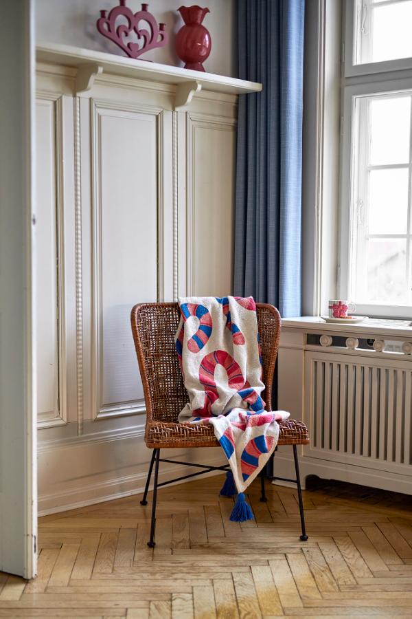 Candice Throw - Patterned - Recycled Cotton - Candy Canes