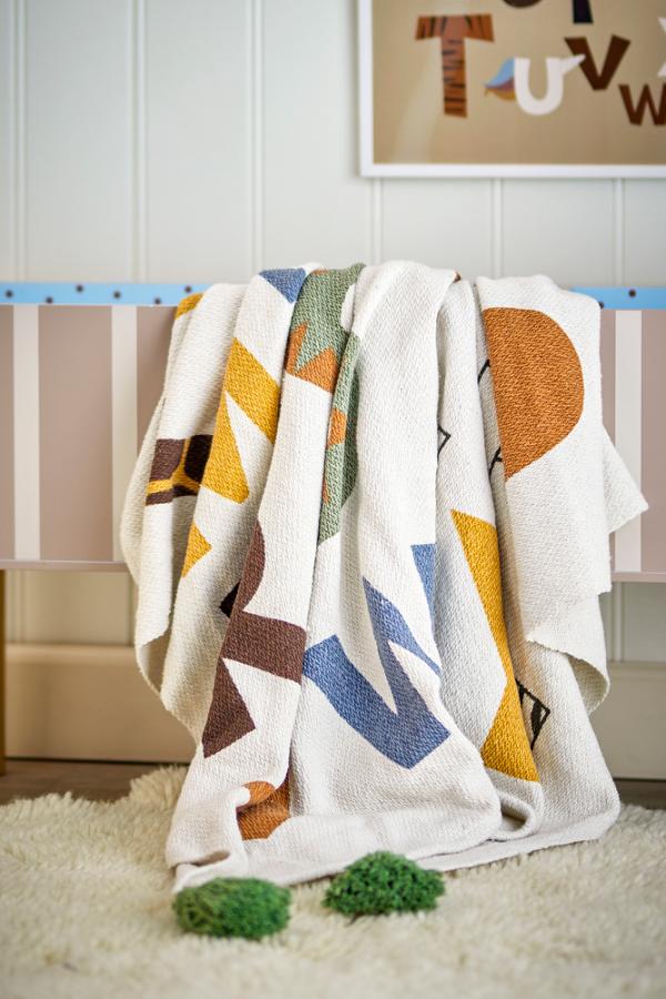 Memmo Geometric Lettering Recycled Cotton Throw - Multi
