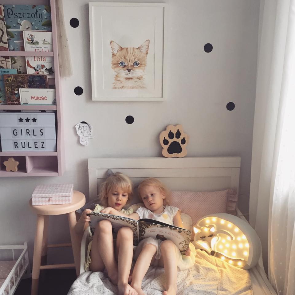 Little Lights Grey Wolf Lamp